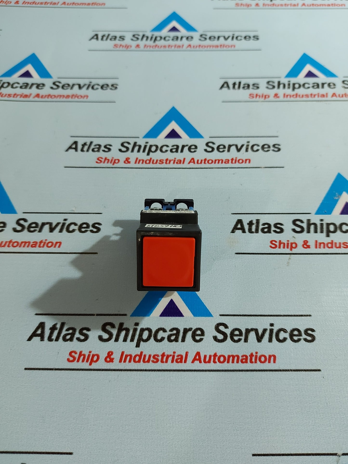 FUJI ELECTRIC AG28F0S SQUARE COMMAND PUSH BUTTON SWITCH