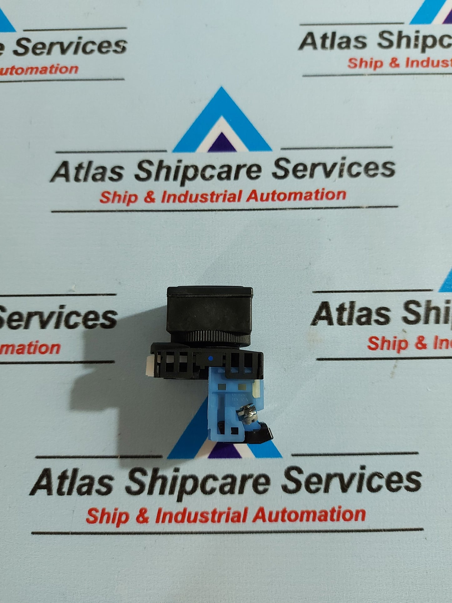 FUJI ELECTRIC AG28F0S SQUARE COMMAND PUSH BUTTON SWITCH