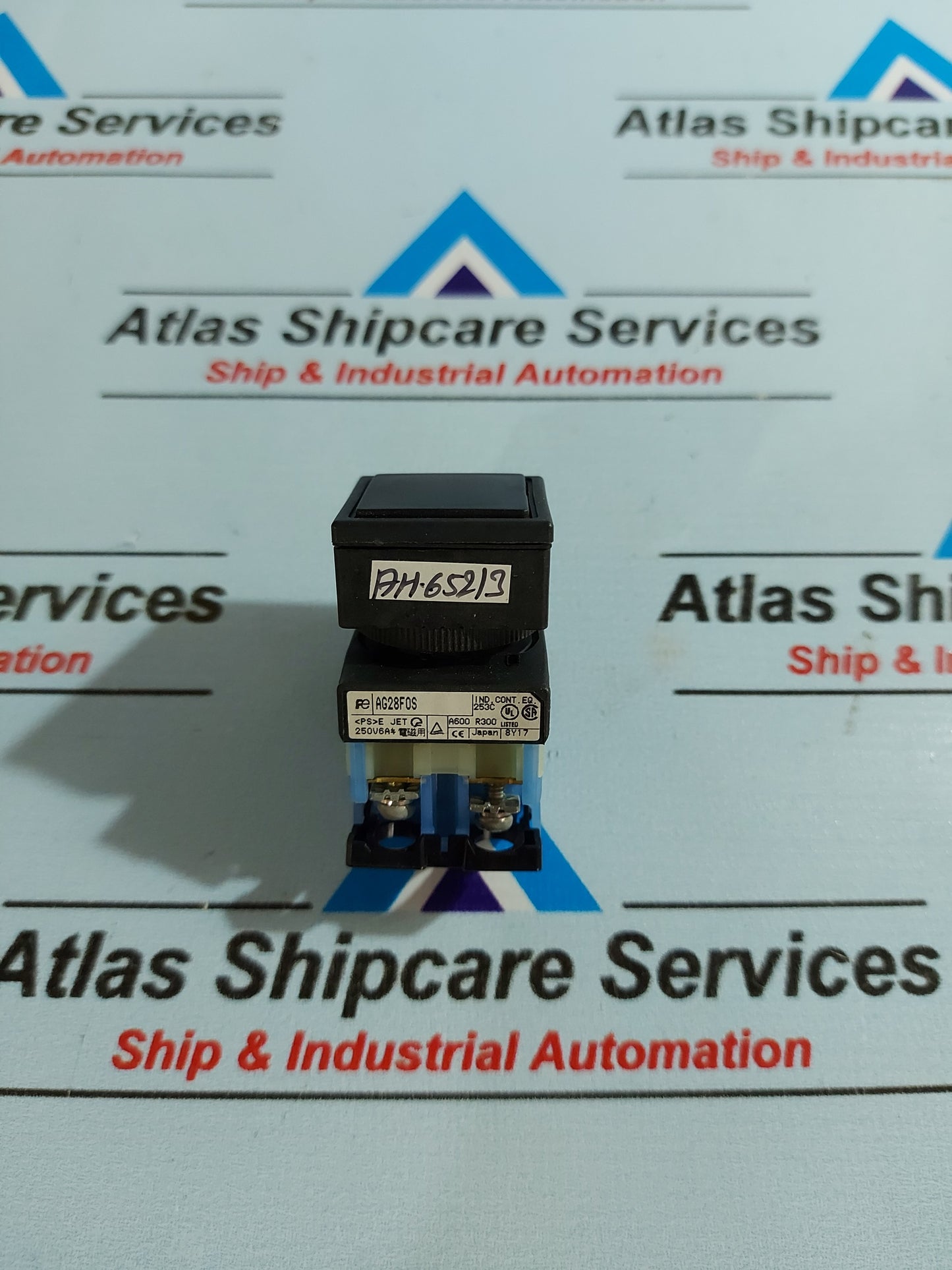 FUJI ELECTRIC AG28F0S SQUARE COMMAND PUSH BUTTON SWITCH