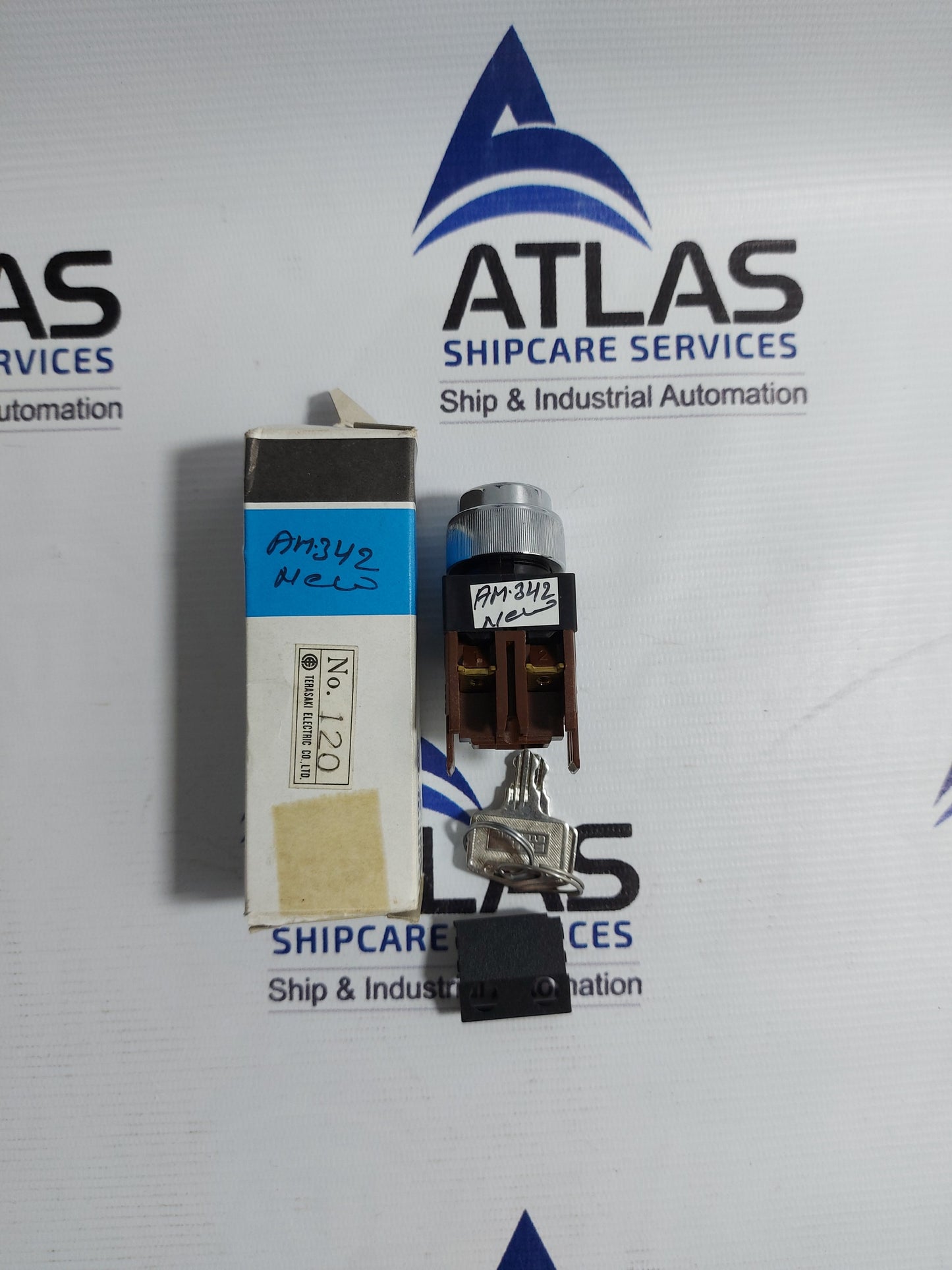 FUJI ELECTRIC AH22-J2A11B KEY SELECTOR SWITCH AH22-J2A