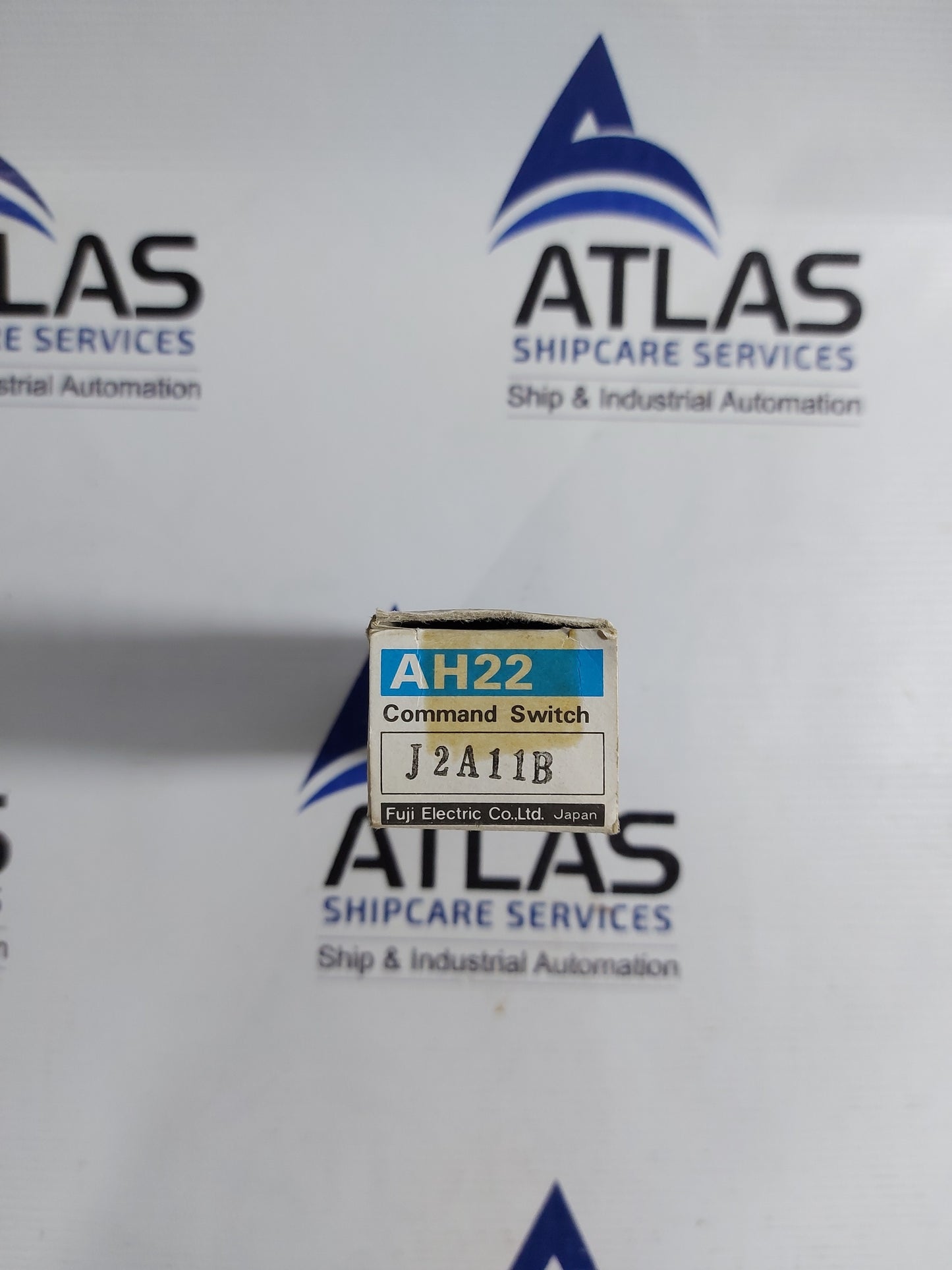 FUJI ELECTRIC AH22-J2A11B KEY SELECTOR SWITCH AH22-J2A