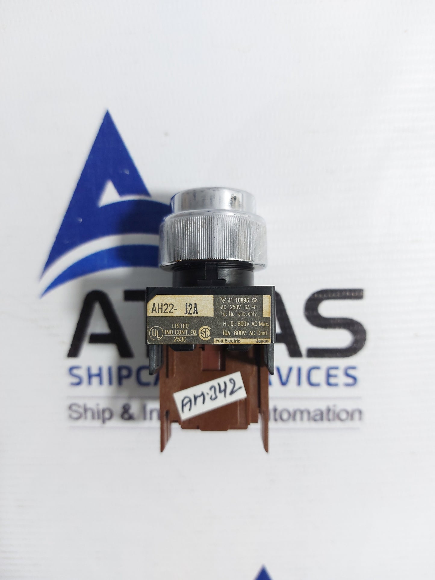 FUJI ELECTRIC AH22-J2A11B KEY SELECTOR SWITCH AH22-J2A