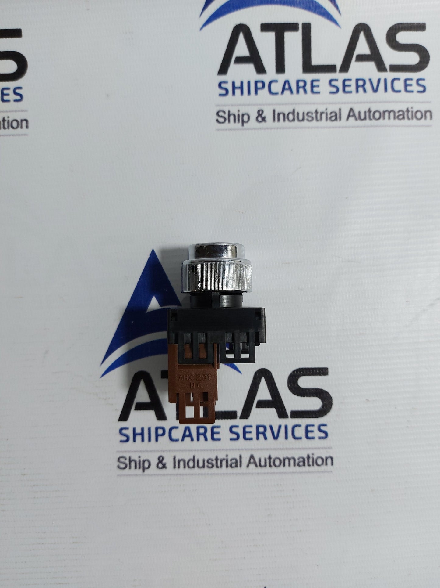 FUJI ELECTRIC AH22-J2A11B KEY SELECTOR SWITCH AH22-J2A