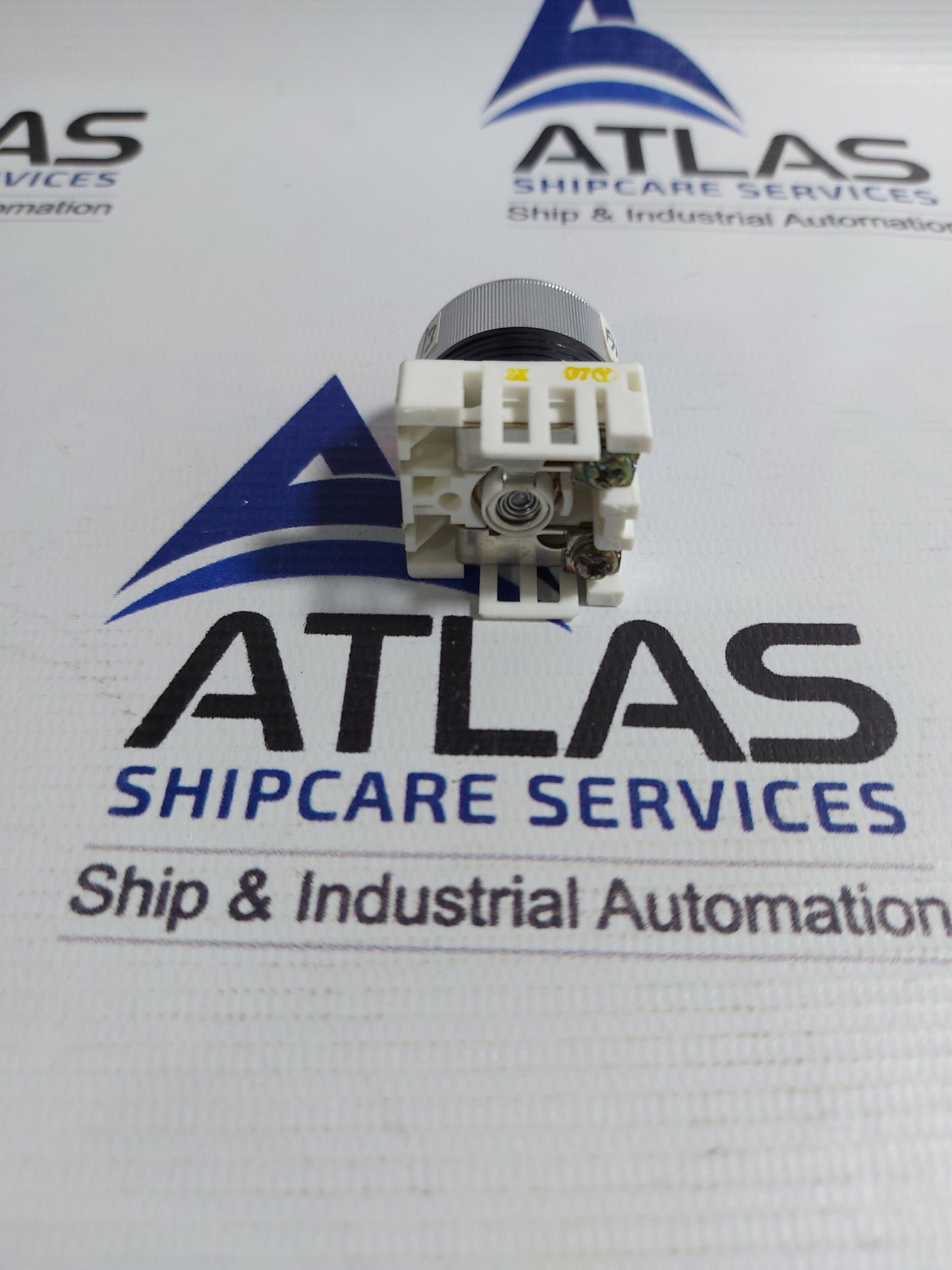 FUJI ELECTRIC AH22-ZMR COMMAND SWITCH LAMP AH22-ZM