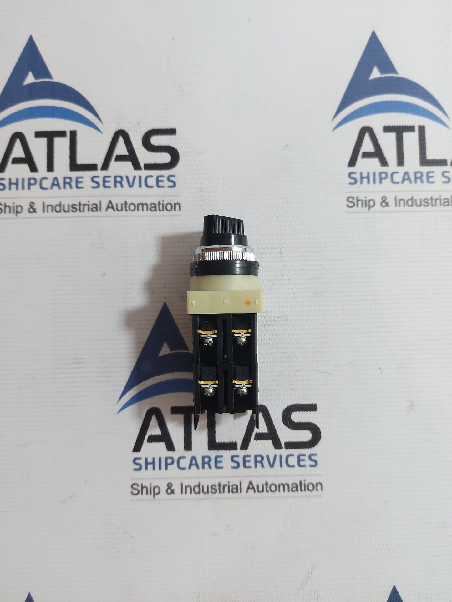 FUJI ELECTRIC AH25-P2 SELECTOR COMMAND SWITCH 250V 6A P2B22