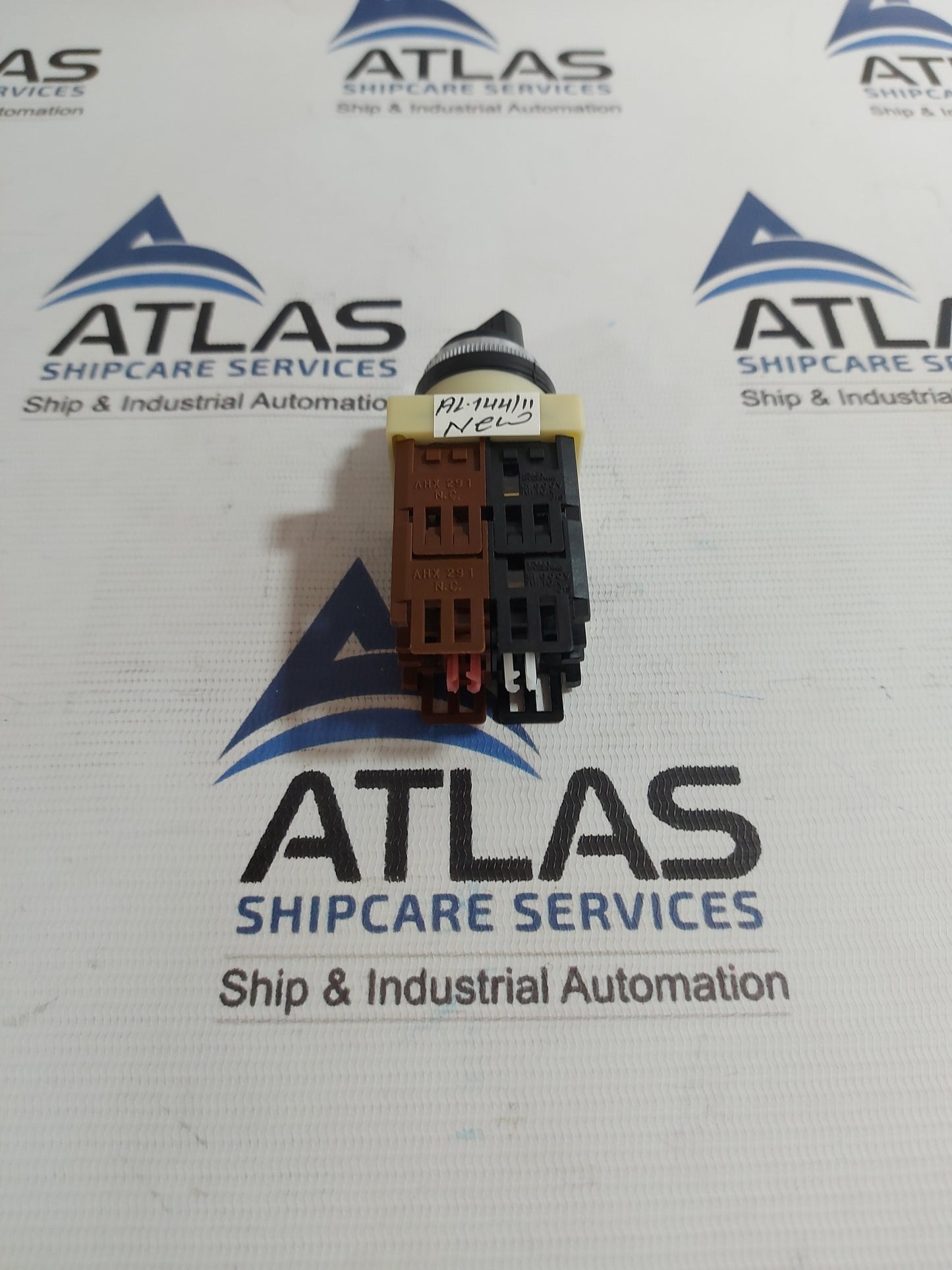 FUJI ELECTRIC AH25-P2 SELECTOR COMMAND SWITCH 250V 6A P2B22