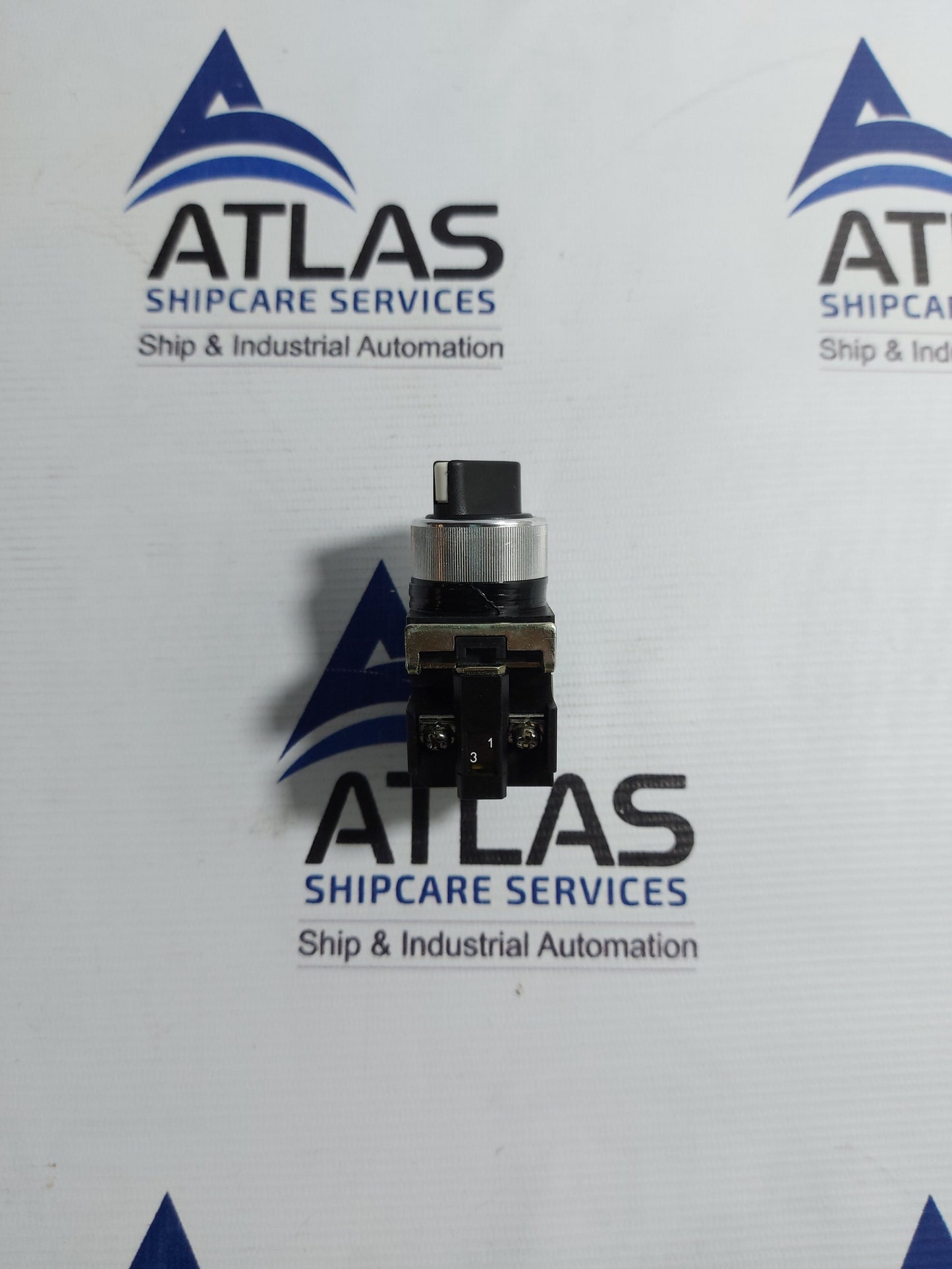 FUJI ELECTRIC AK22-1M2101PB CAONTROL SWITCH 7.5A 600V