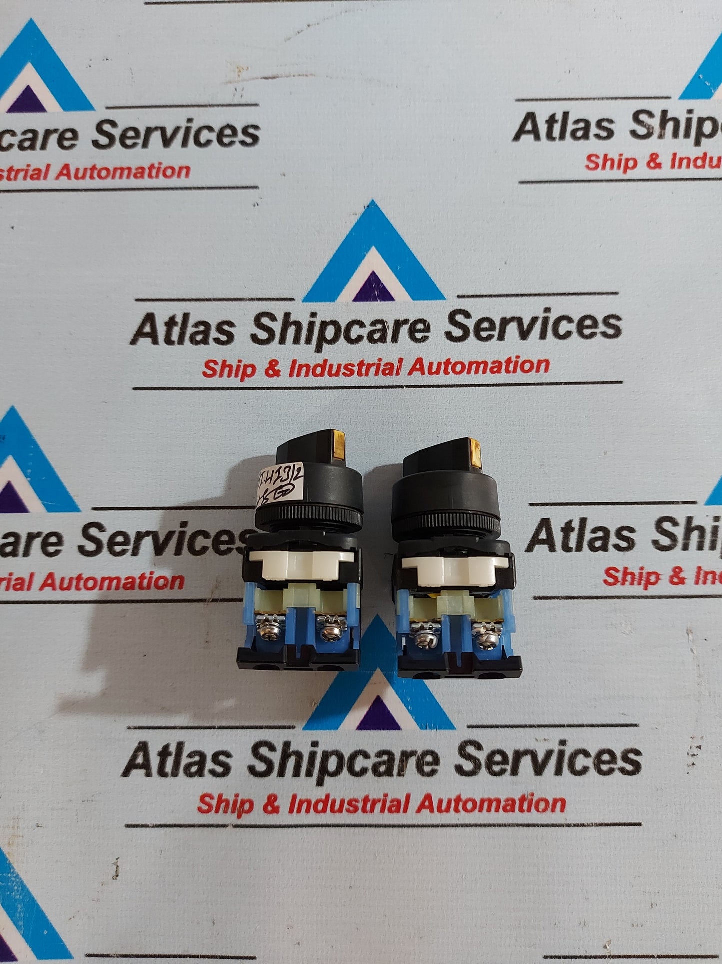 FUJI ELECTRIC AR22PR-2 PUSHBUTTON SELECTOR SWITCH