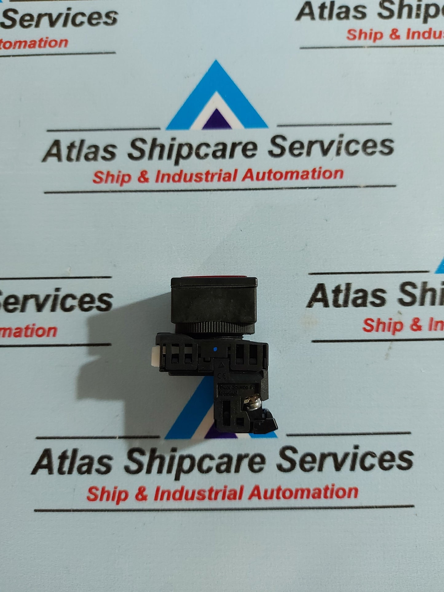 FUJI ELECTRIC DG28F3M E4 SQUARE COMMAND PUSH BUTTON SWITCH