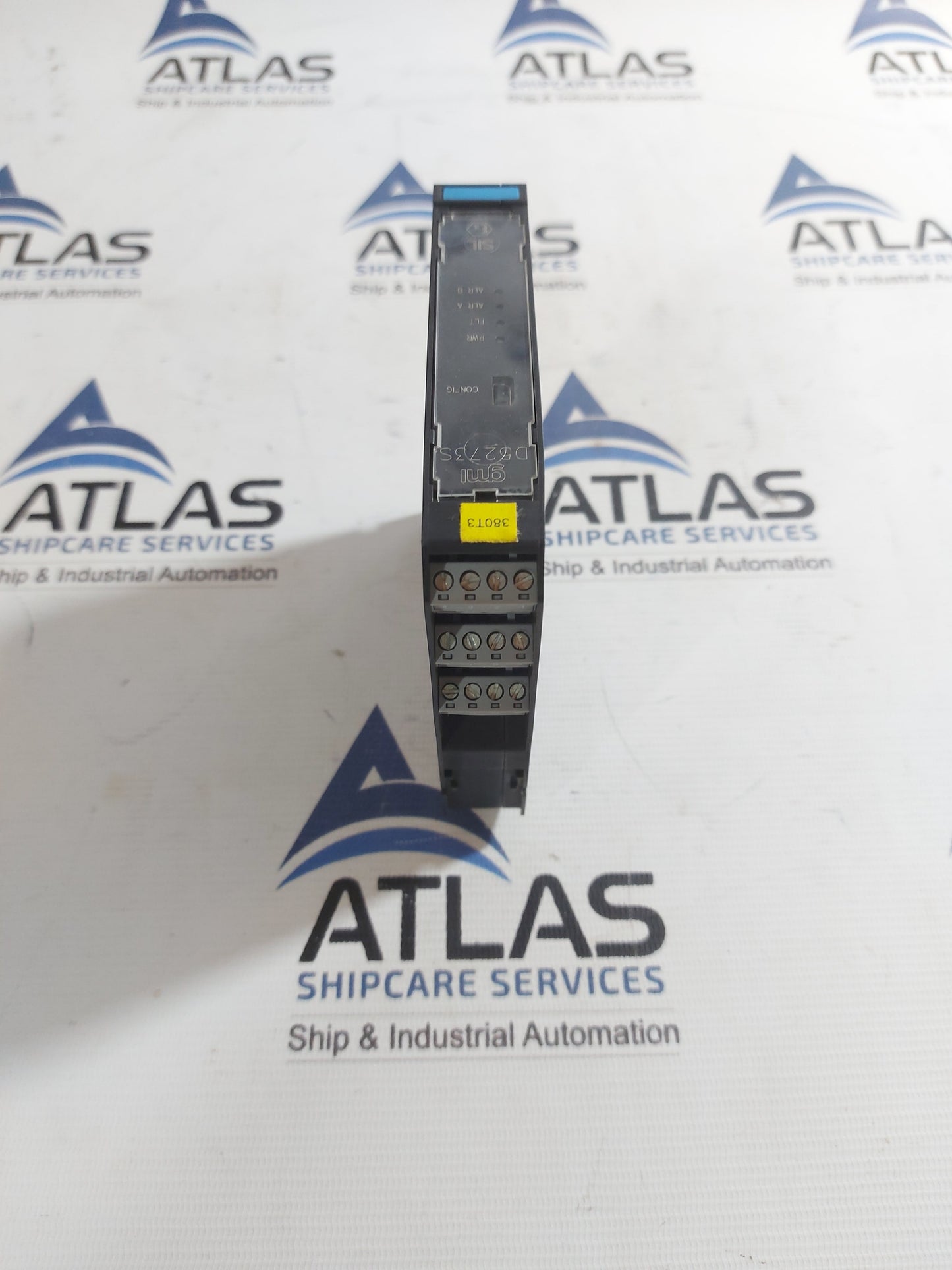 GM INTERNATIONAL D5273S TEMPERATURE SIGNAL CONVERTER TRIP AMPLIFIER