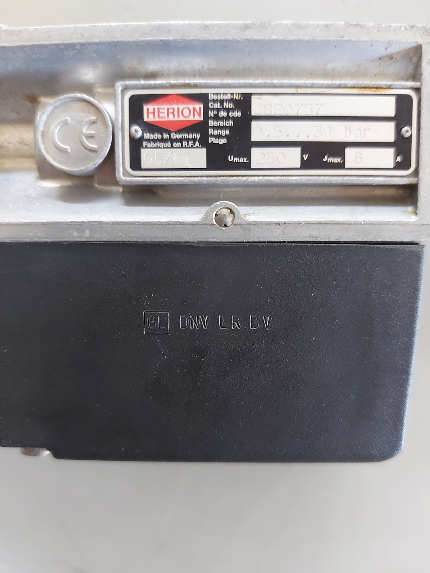 HERION 0820757 PRESSURE SWITCH H634