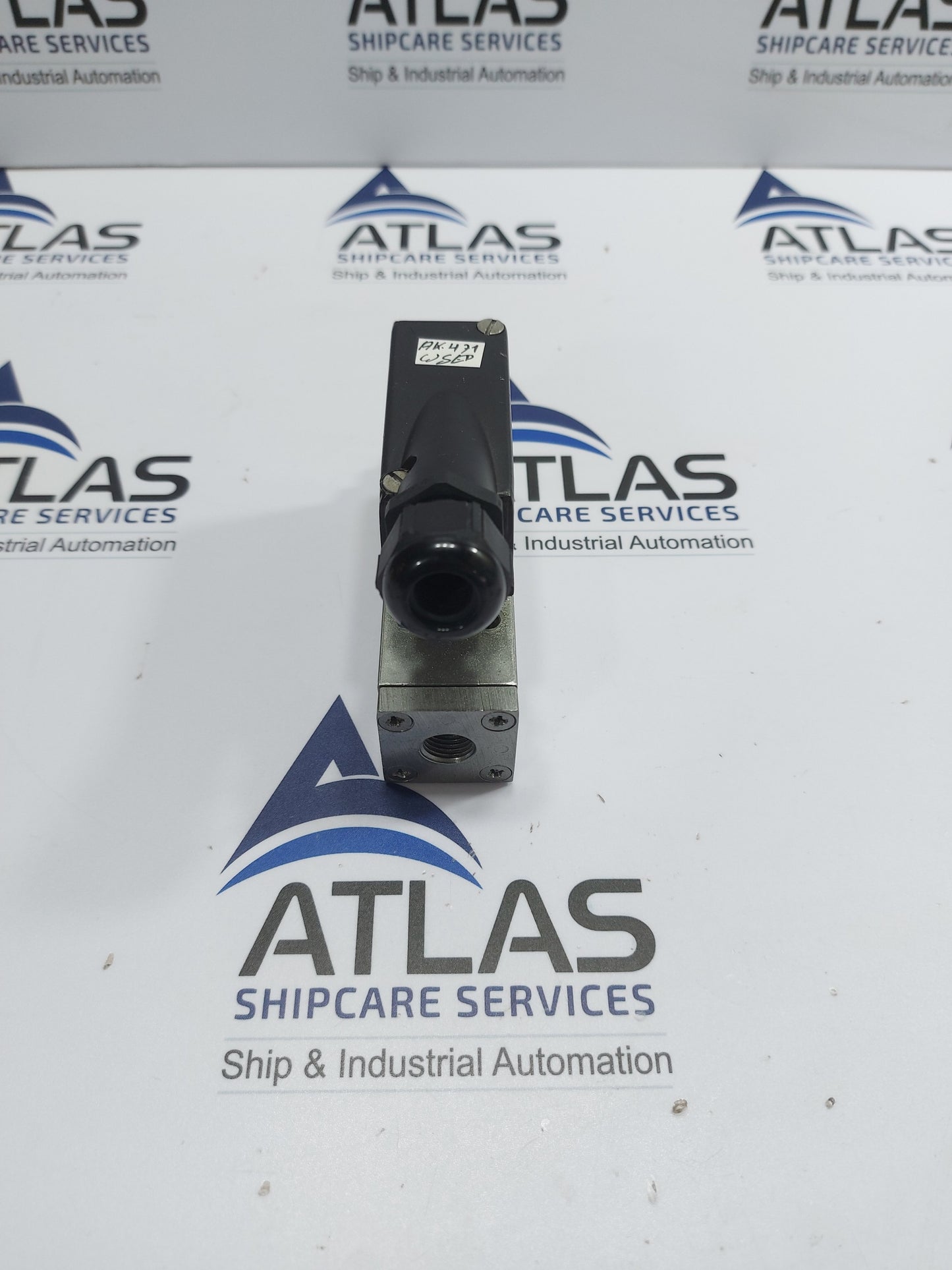 HERION 08207 57 6 75 PRESSURE SWITCH 0.5-30BAR