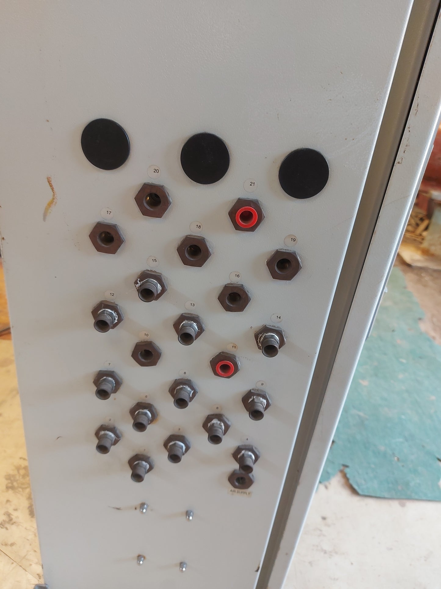 HONEYWELL TN3801 ELECTRO-PNEUMATIC LEVEL MEASURING CABINET