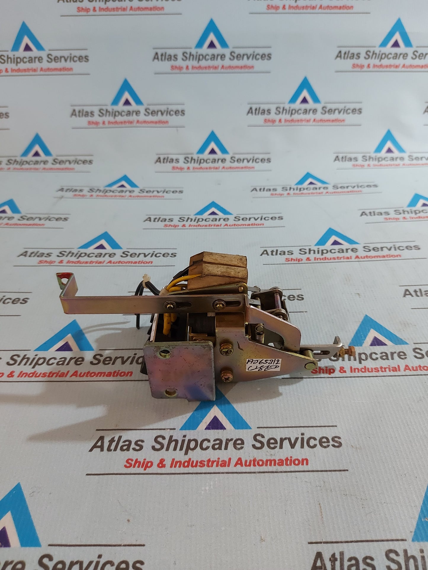 HYUNDAI AUH-1C UNDER VOLTAGE TRIP DEVICE