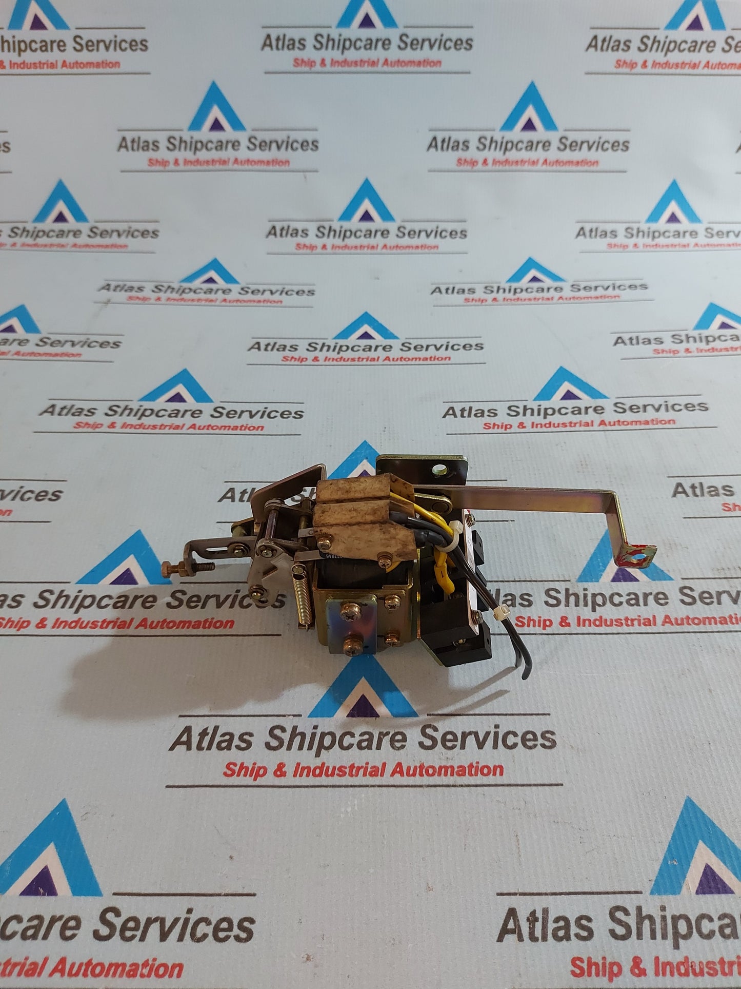 HYUNDAI AUH-1C UNDER VOLTAGE TRIP DEVICE