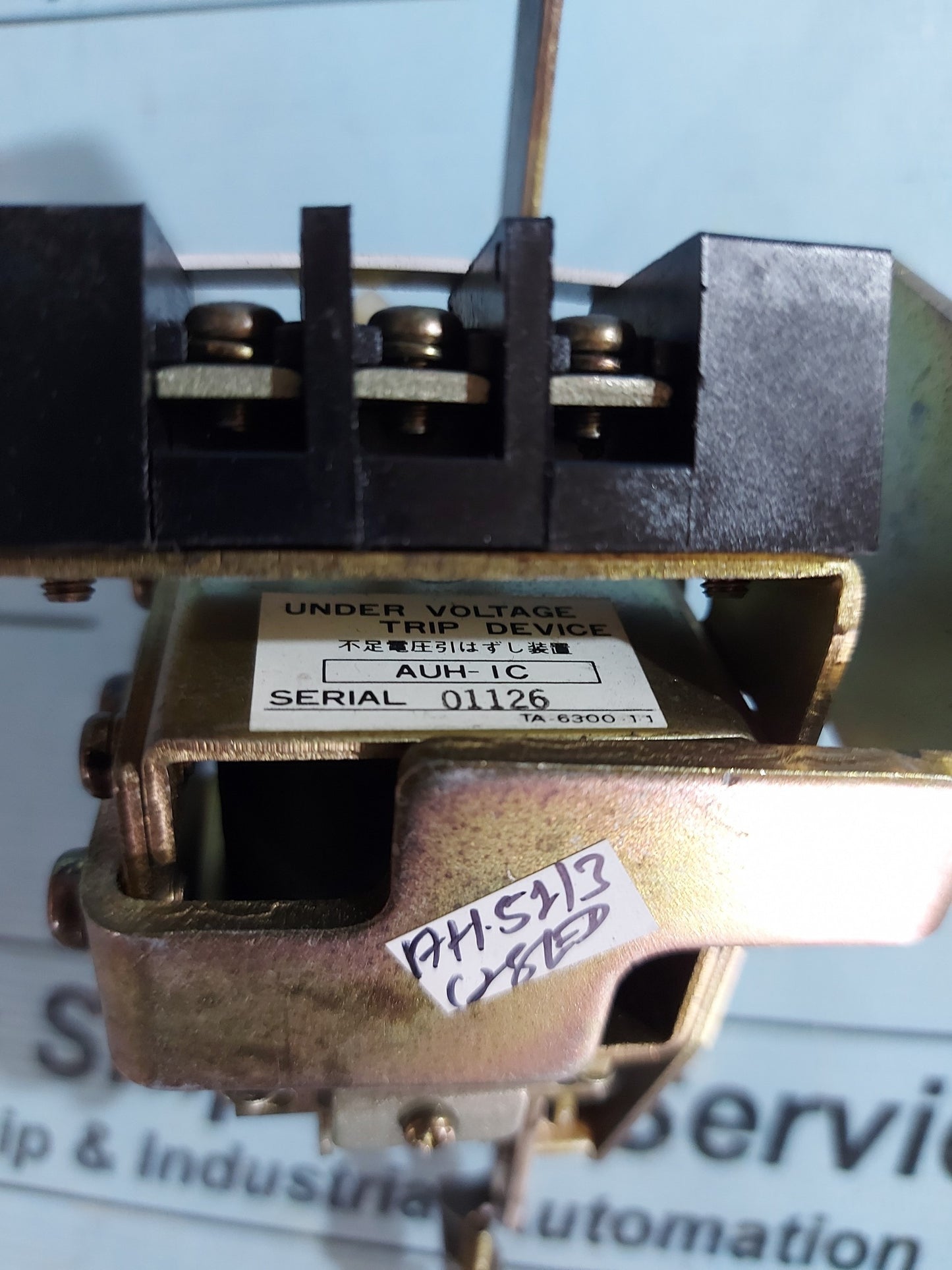 HYUNDAI AUH-IC UNDER VOLTAGE TRIP DEVICE