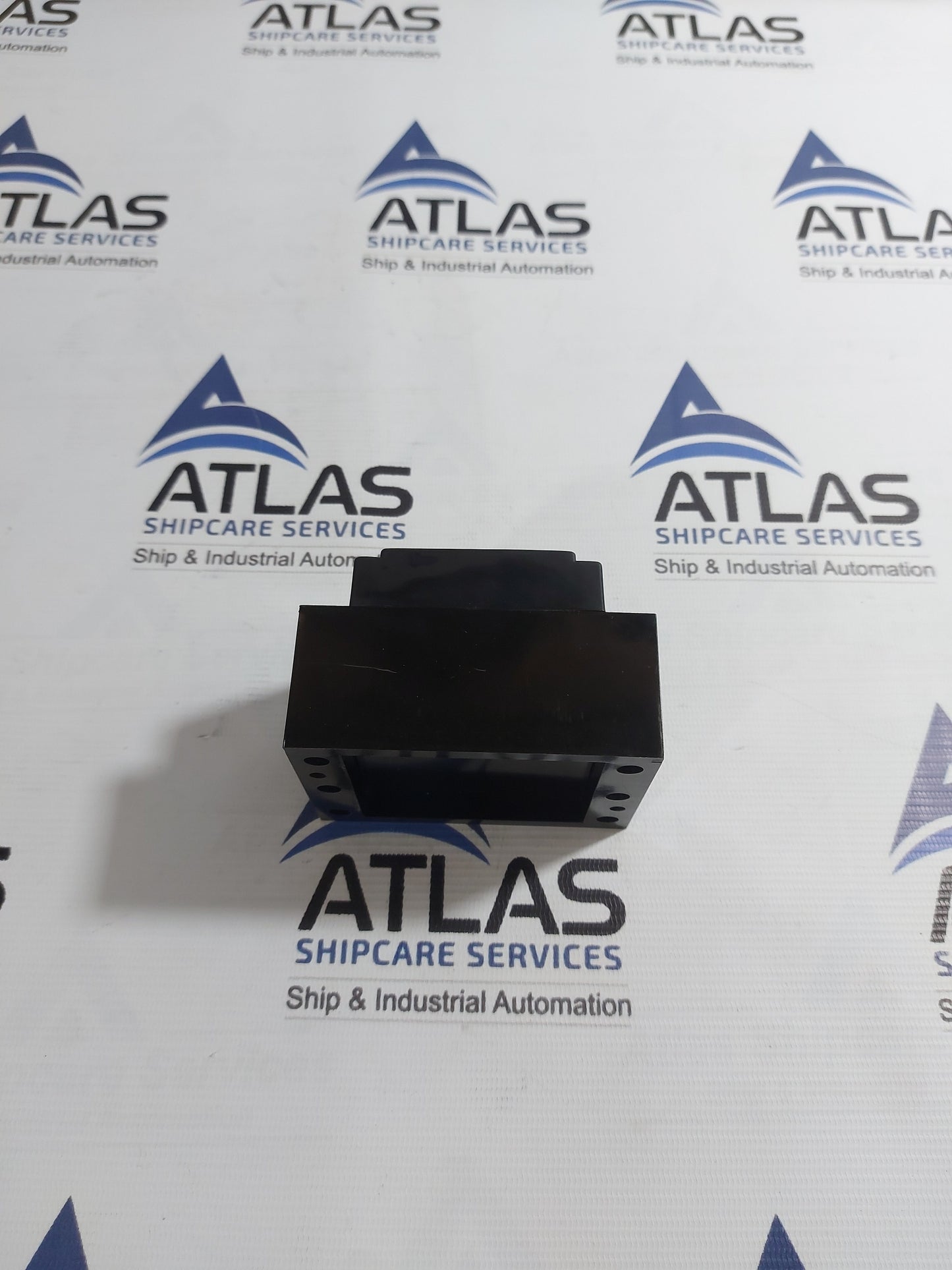 HYUNDAI HBE-33 MOLDED CASE CIRCUIT BREAKER 3 POLE 10A