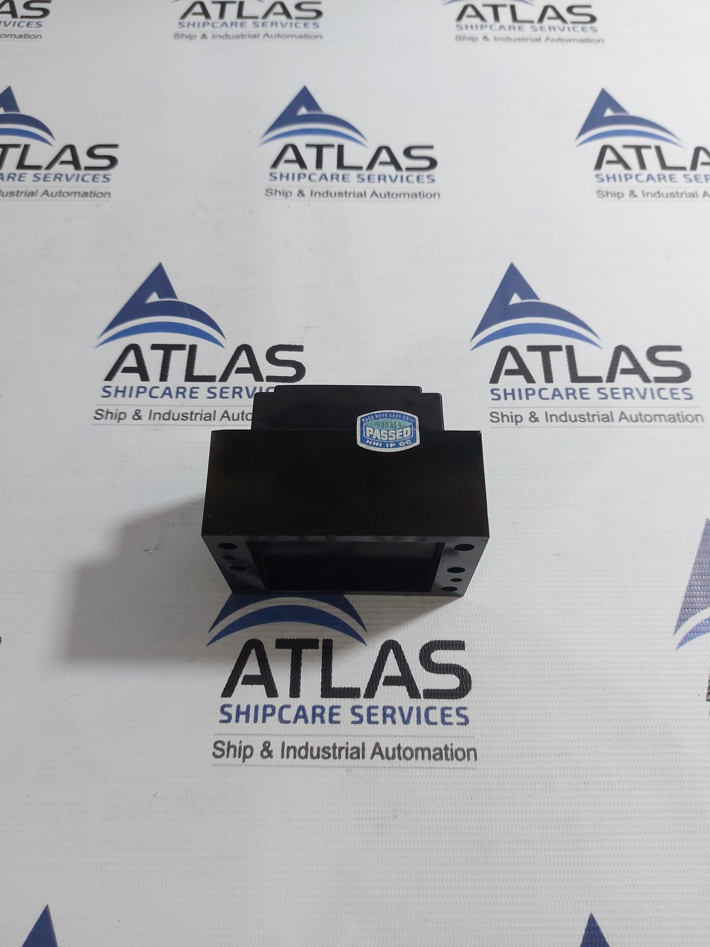 HYUNDAI HBE-33 MOLDED CASE CIRCUIT BREAKER 3 POLE 5A