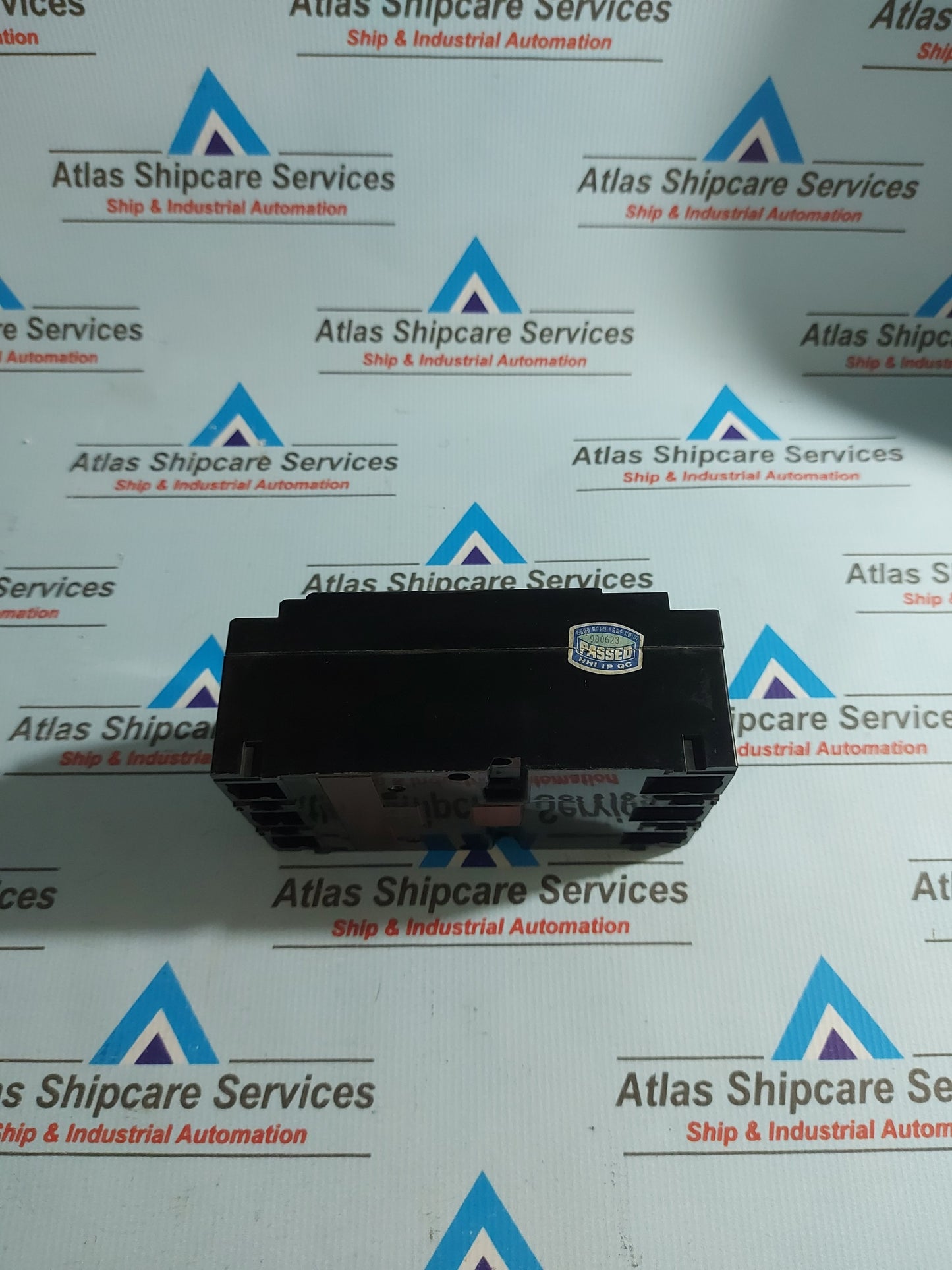 HYUNDAI HBS-63 3P MOLDED CASE CIRCUIT BREAKER 60A 660V