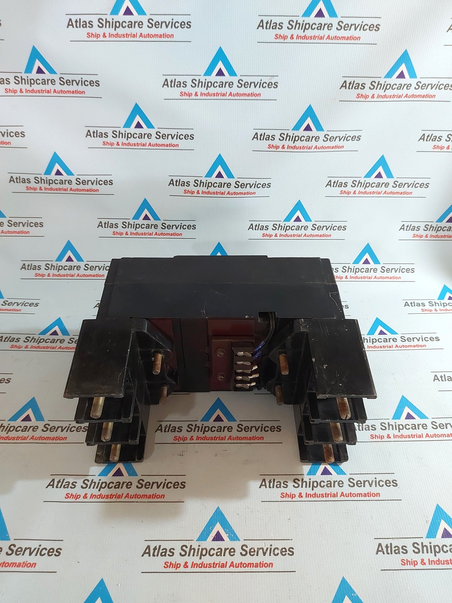 HYUNDAI HO-400BA MOLDED CASE CIRCUIT BREAKER 400A 3POLE
