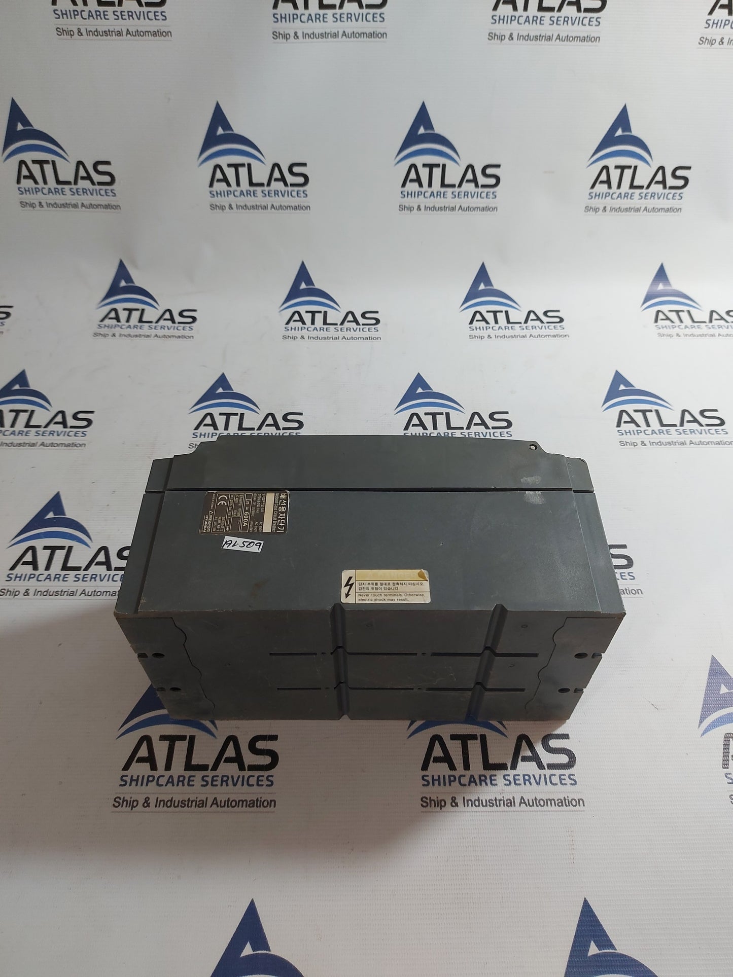 HYUNDAI HiBX 603NE MOLDED CASE CIRCUIT BREAKER 3 POLE 600A