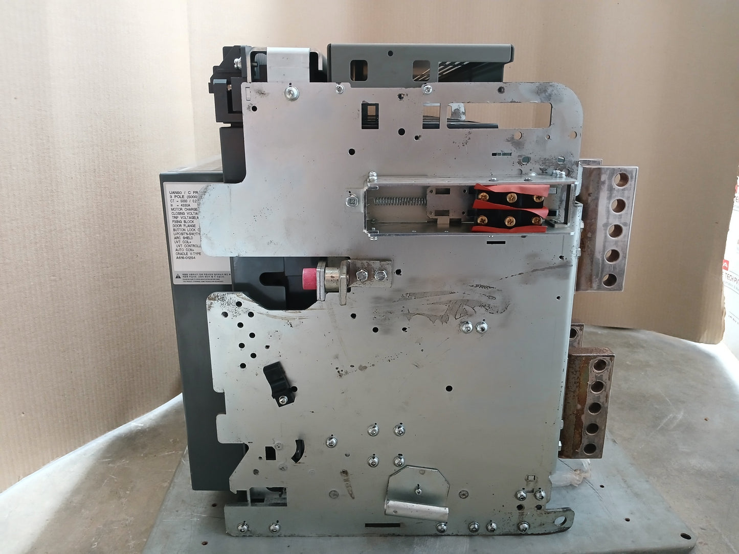 HYUNDAI UAN50C3C M1C1S168S AIR CIRCUIT BREAKER 3 POLE 5000A