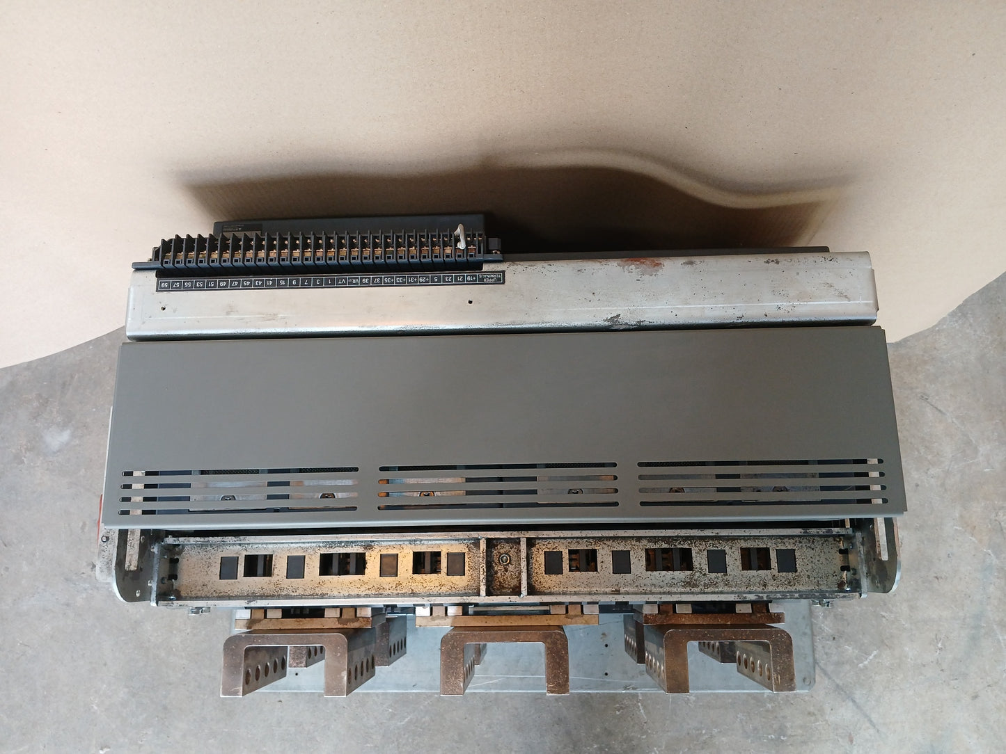 HYUNDAI UAN50C3C M1C1S168S AIR CIRCUIT BREAKER 3 POLE 5000A