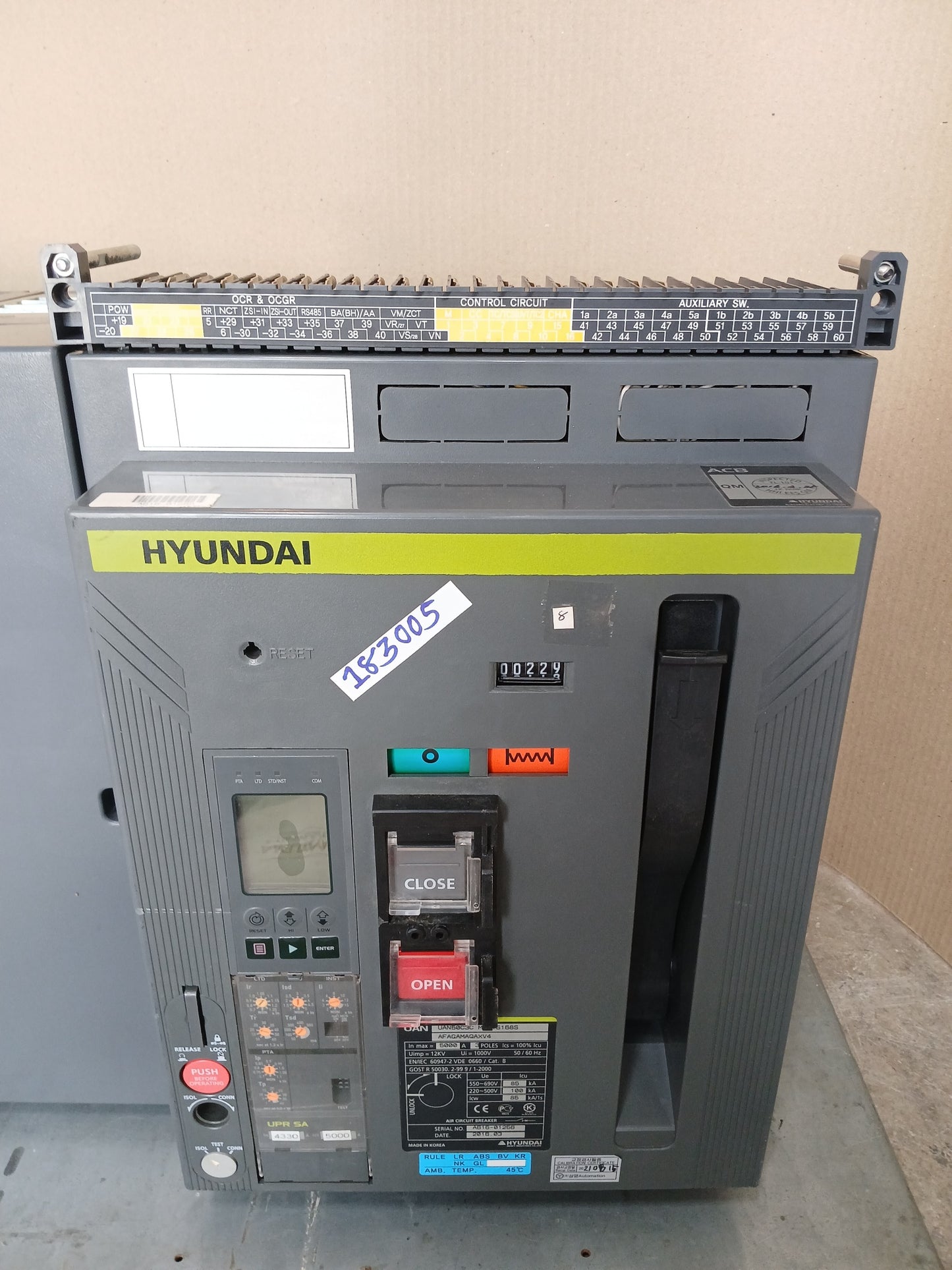 HYUNDAI UAN50C3C M1C1S168S AIR CIRCUIT BREAKER 3 POLE 5000A