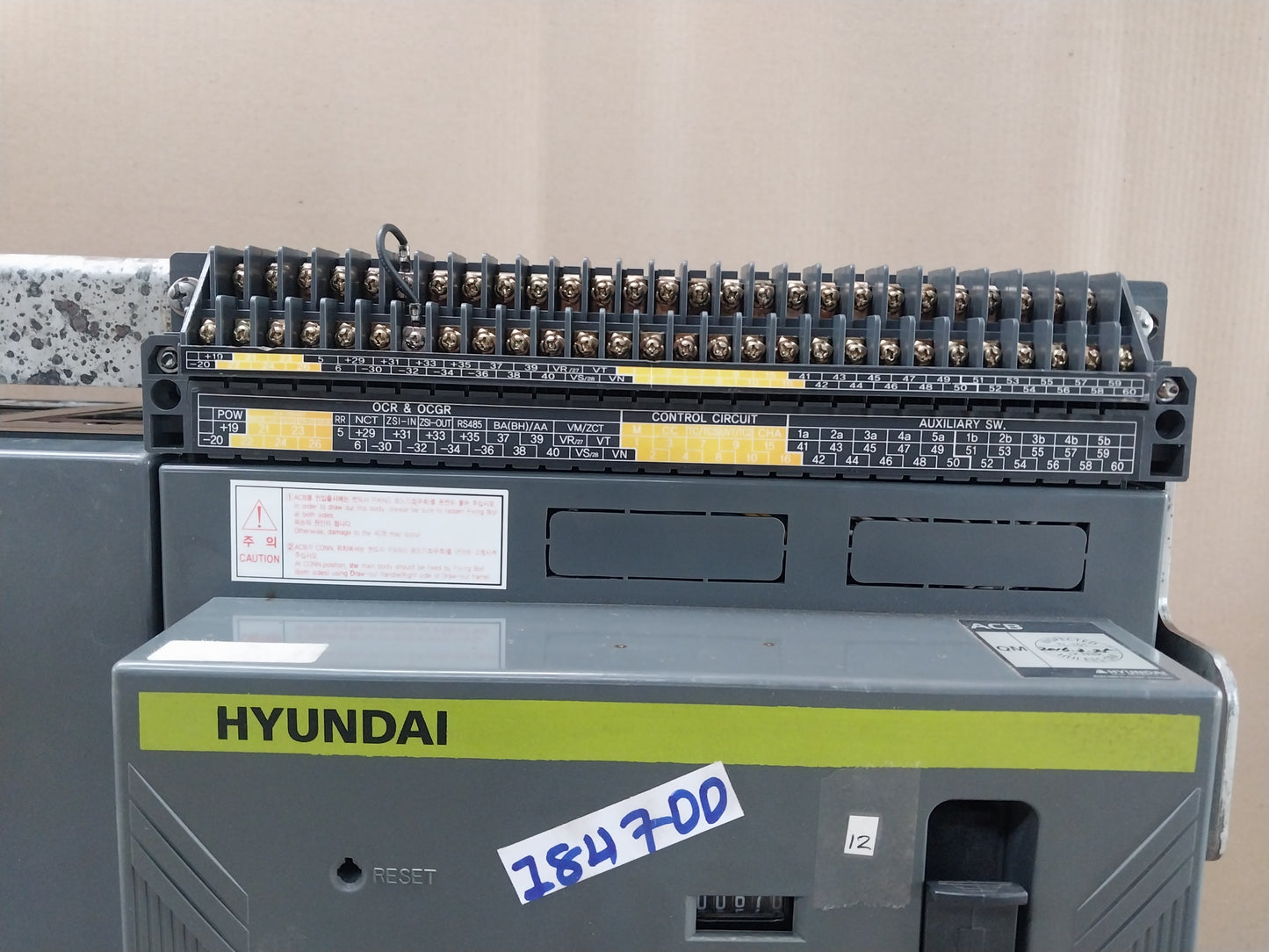 HYUNDAI UAN50C3C M1C1S168S AIR CIRCUIT BREAKER 3 POLE 5000A