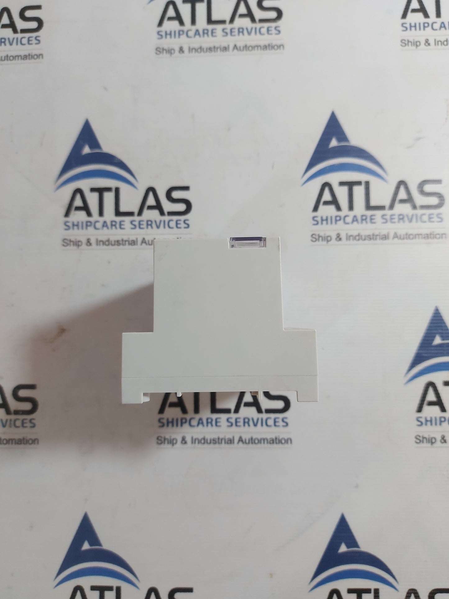 HYUNDAI UANS-UT4 UVT TIME DELAY MODULE 440V