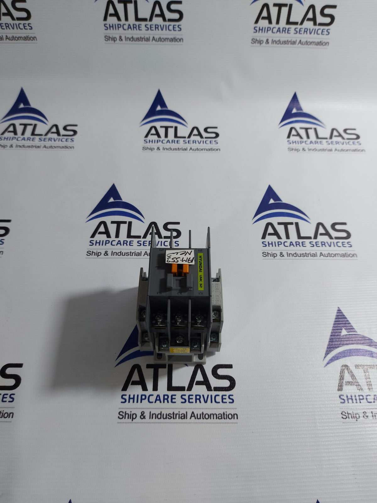 HYUNDAI UMC 32 MAGNETIC CONTACTOR