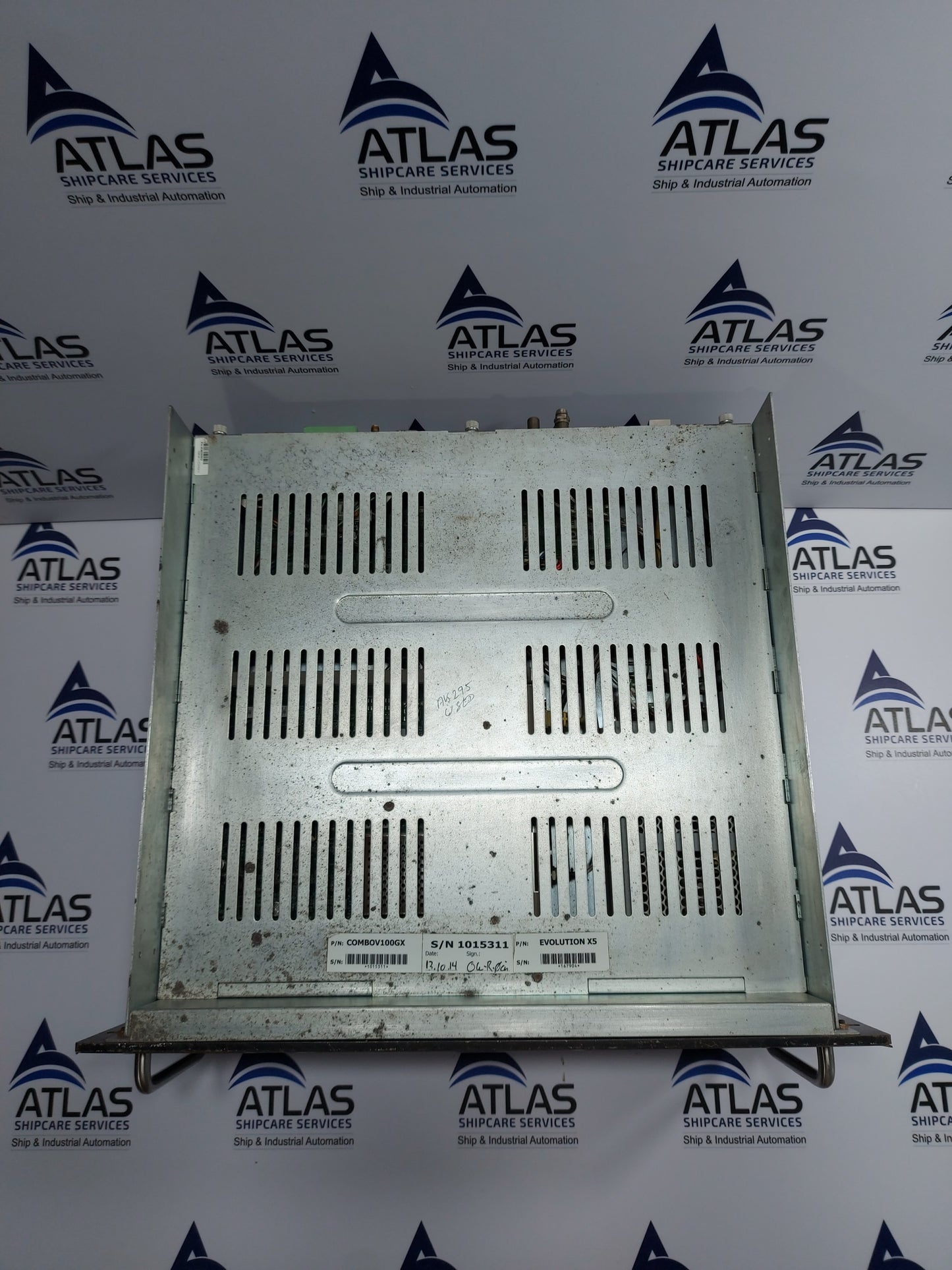 INMARSAT COMBOV100GX P/N 1004770 SEVSAT UNIVERSAL PANEL PC 5U 12,1"RT 1280x800WS