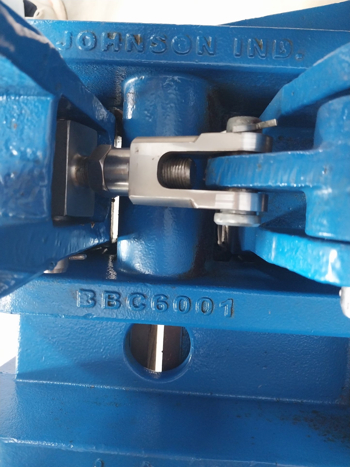 JOHNSON 60HHA-10MFRV-550321-01 CALIPER BRAKE