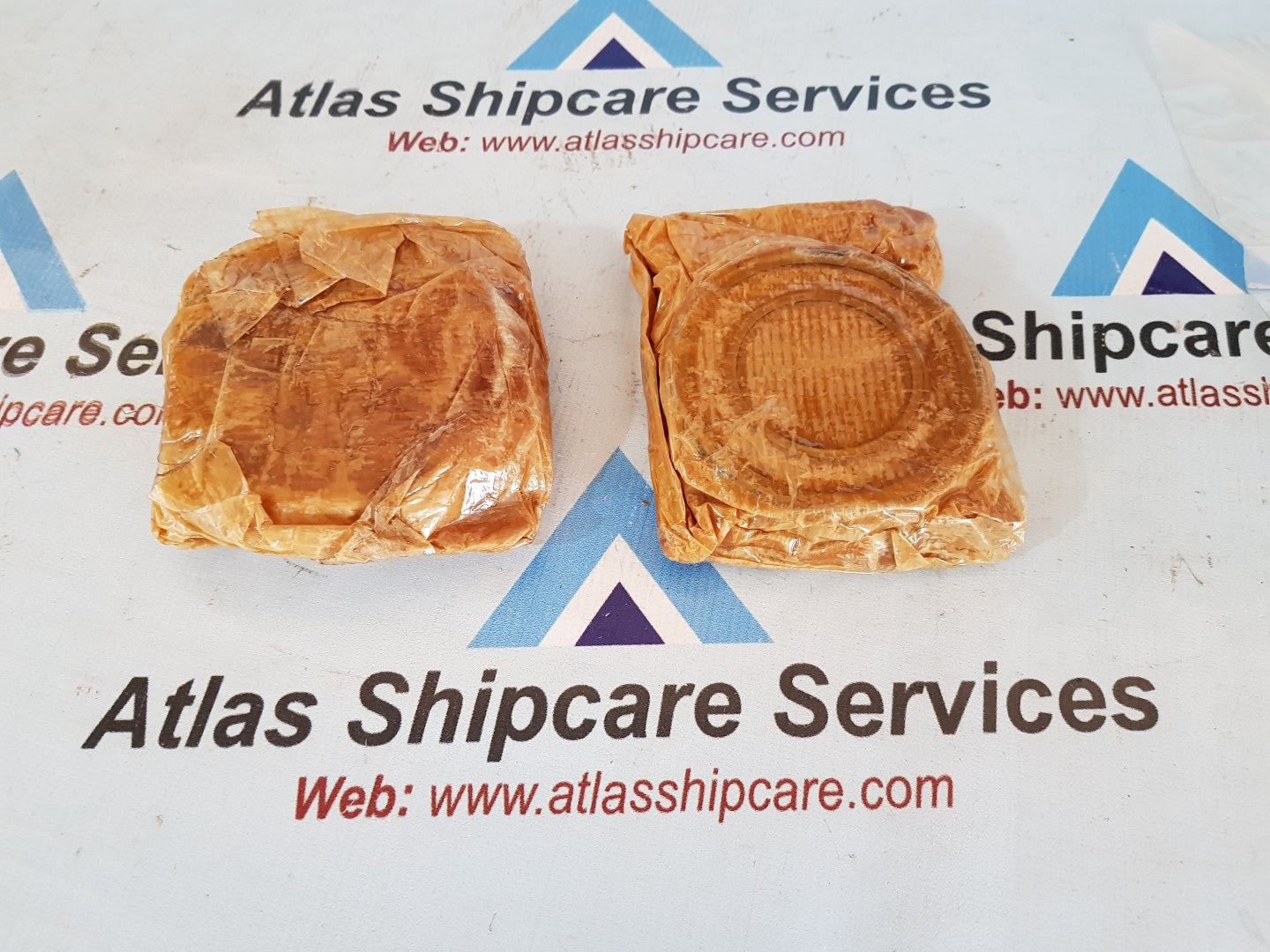 LIEBHERR Z453300033 CYL ROLLER BEARING