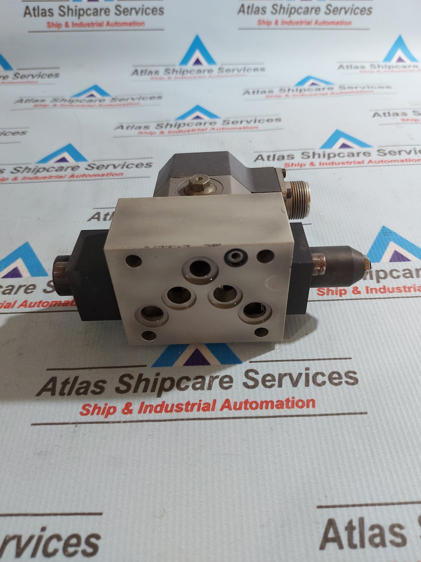 MANNESMANN REXROTH 4SW2EB10-45/20B2ET40Z8AM SERVO DIRECTIONAL VALVE