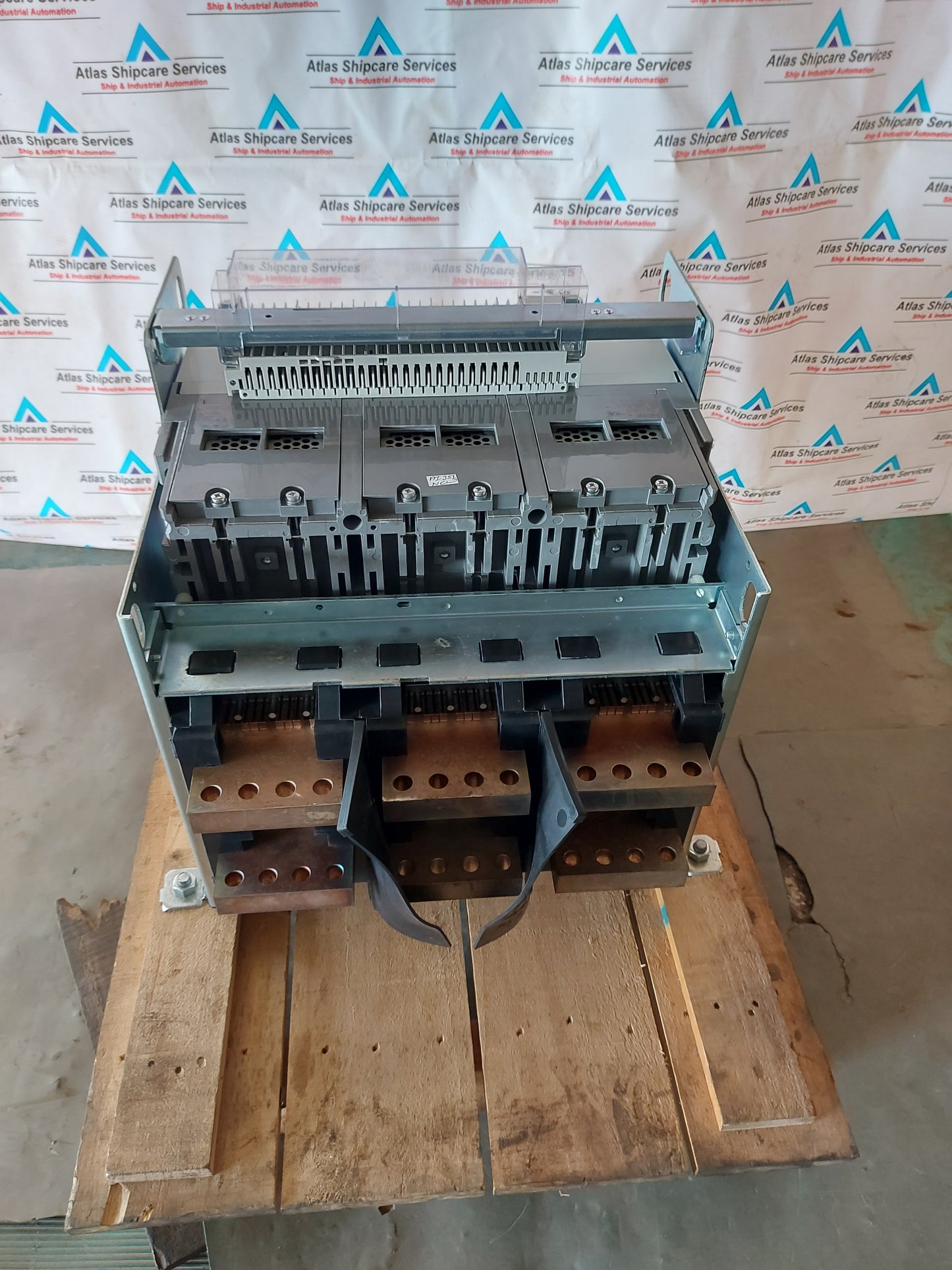 MITSUBISHI ELECTRIC AIR CIRCUIT BREAKER AE2500-SW 3P 2500A