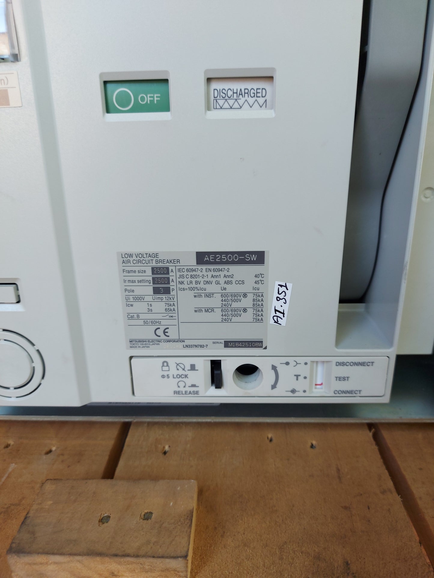 MITSUBISHI ELECTRIC AIR CIRCUIT BREAKER AE2500-SW 3P 2500A