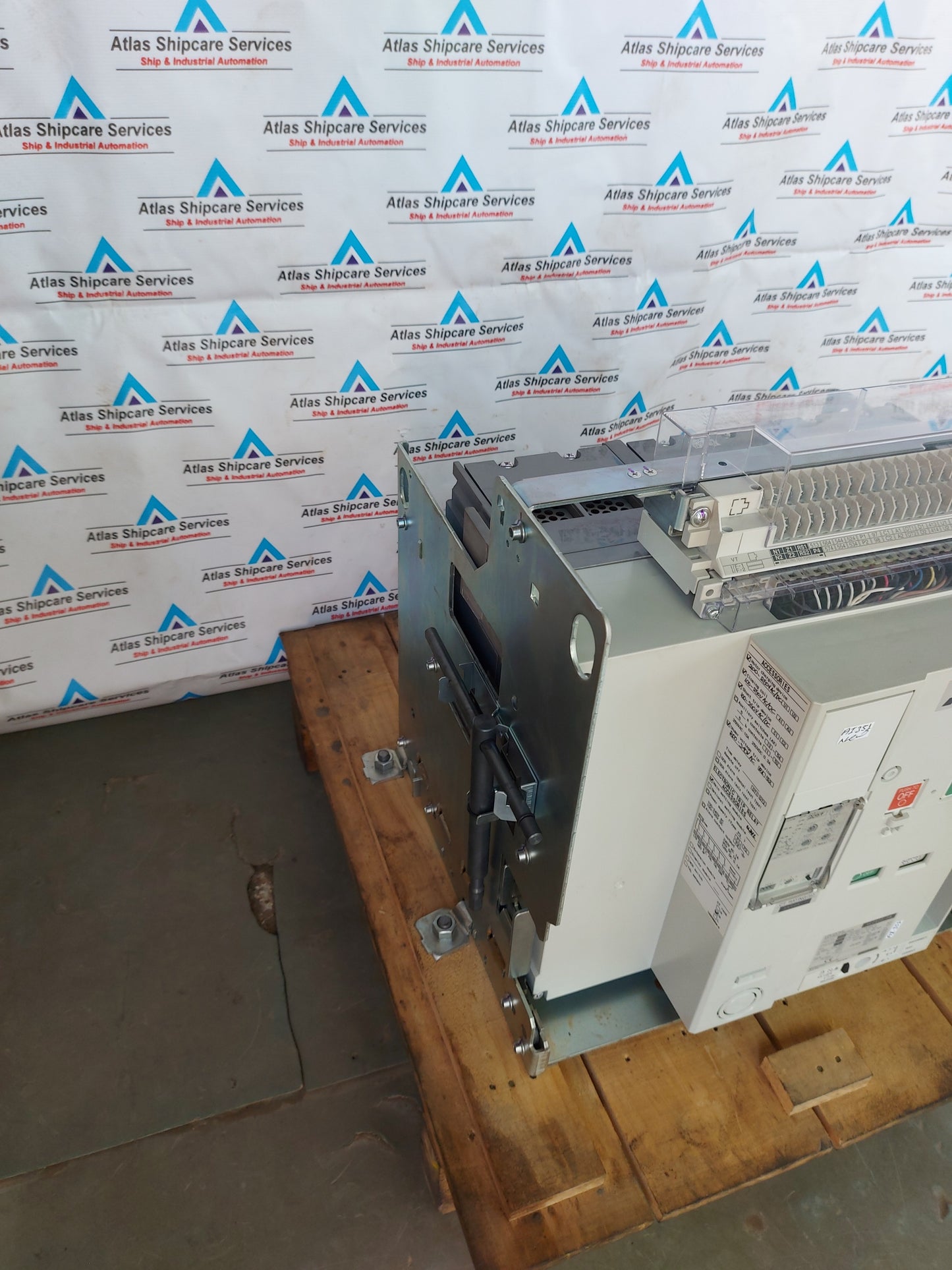 MITSUBISHI ELECTRIC AIR CIRCUIT BREAKER AE2500-SW 3P 2500A