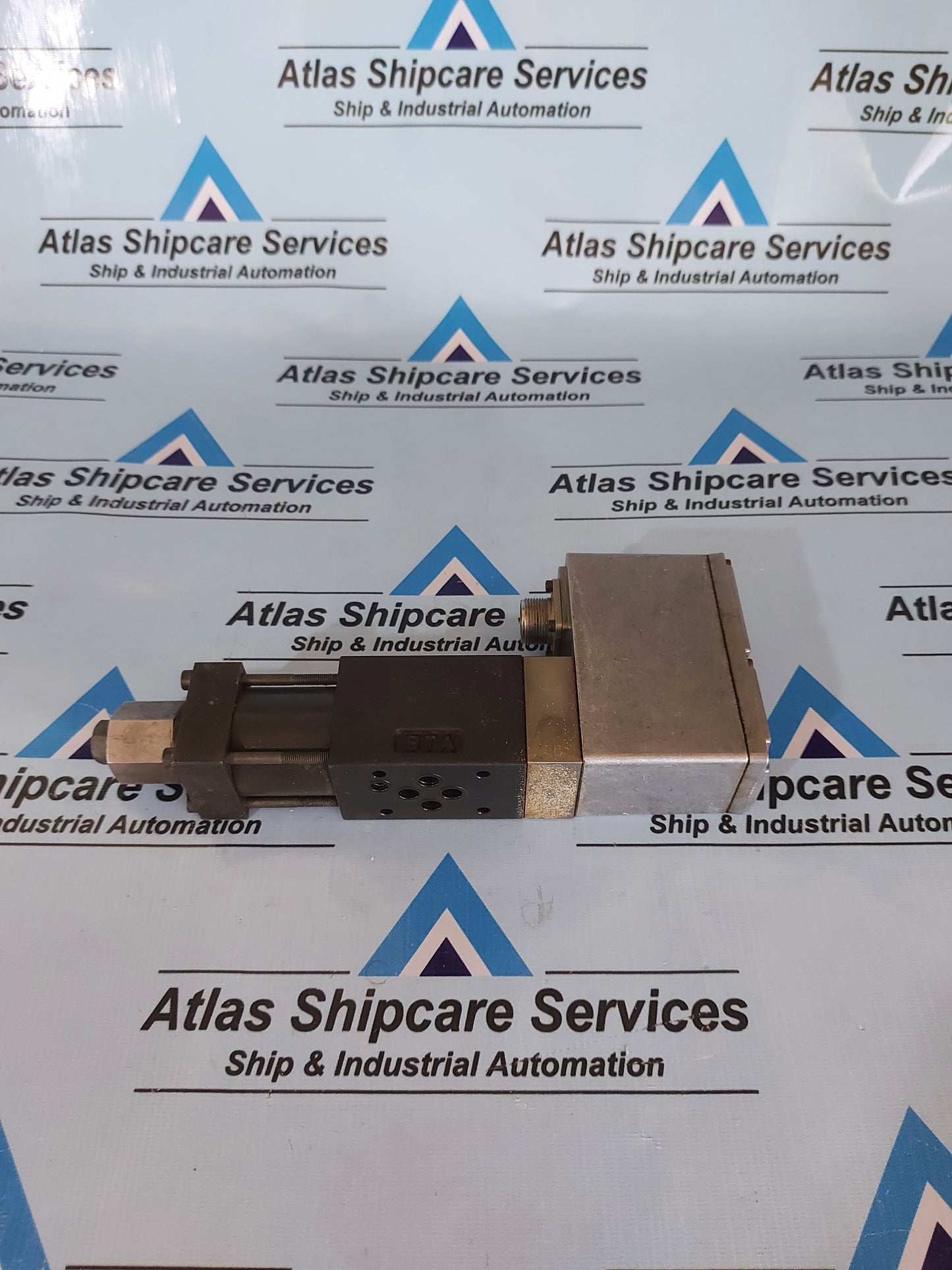 MOOG MOD.D635-606BT FRAMO-ID.NO.B42203FMNL SERVO VALVE H644