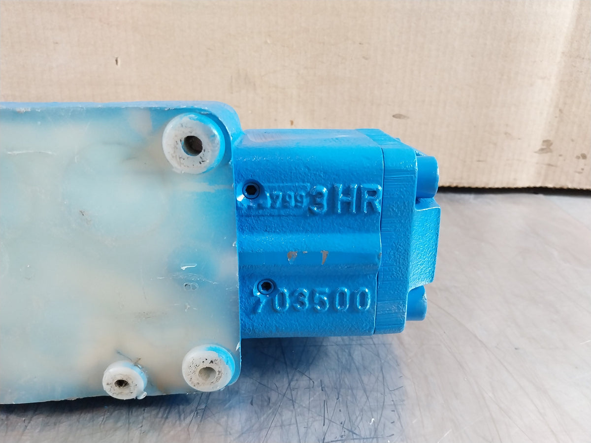 MOOG D061-8311 SERVO VALVE
