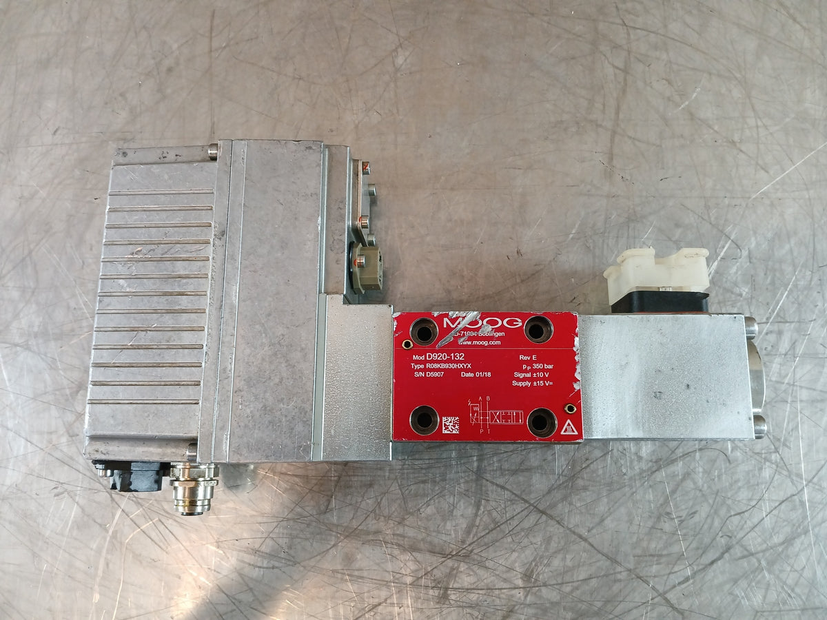MOOG D920-132 SERVO PROPORTIONAL VALVE R08KB930HXYX REV.E