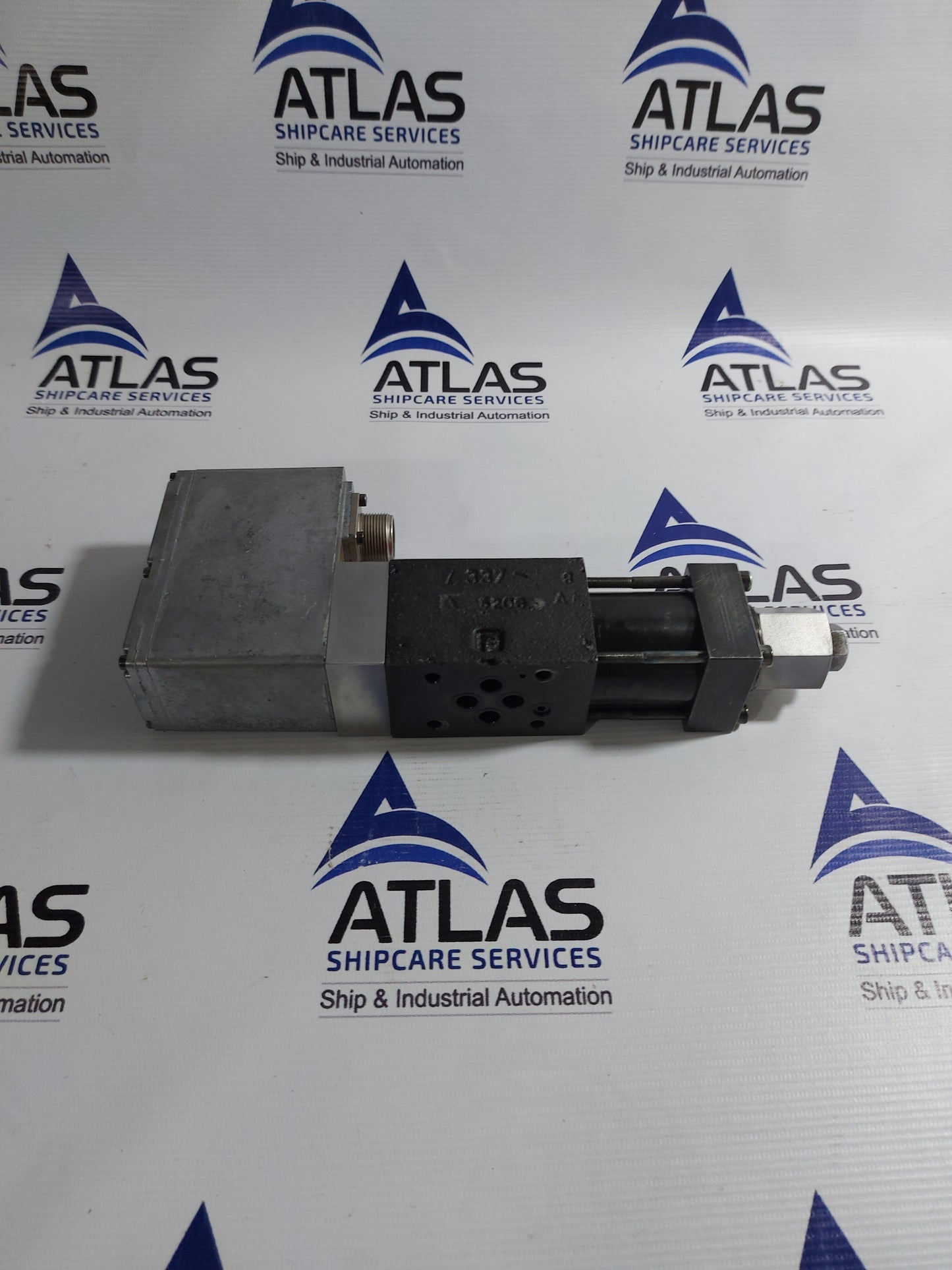 MOOG FRAMO D635-606B HYDRAULIC SERVO VALVE 300 BAR