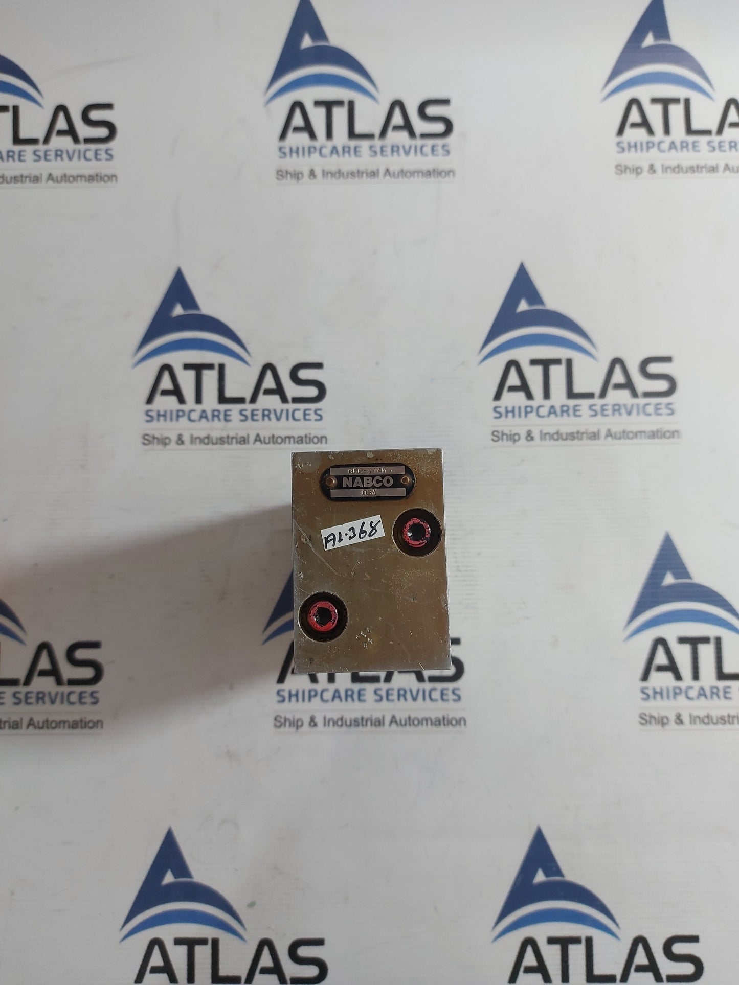 NABCO GCC-414M 03A 4-WAY PNEUMATIC DIRECTIONAL CONTROL VALVE