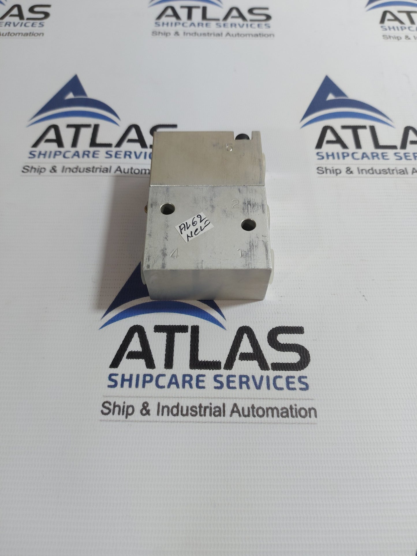 NABTESCO GC-314M 4XB PNEUMATIC DIRECTIONAL CONTROL VALVE 73589775-01