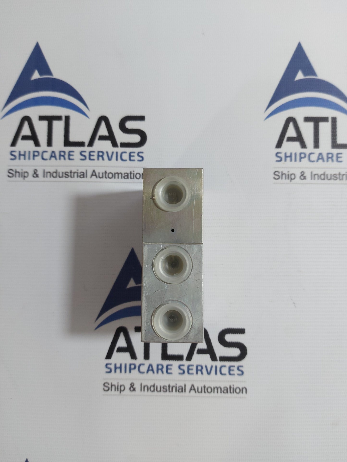 NABTESCO GC-314M 4XB PNEUMATIC DIRECTIONAL CONTROL VALVE 73589775-01