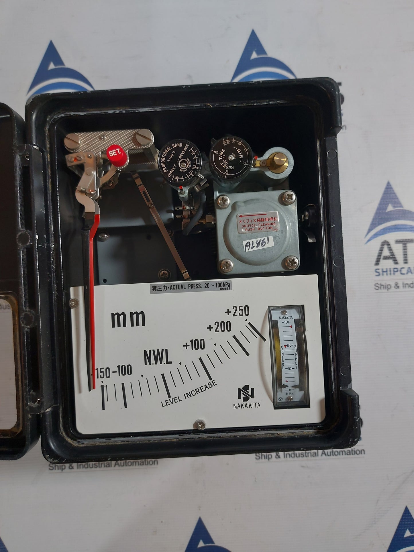 NAKAKITA SEISAKUSHO LE2-12 C LEVEL CONTROLLER FOR DEAERATOR