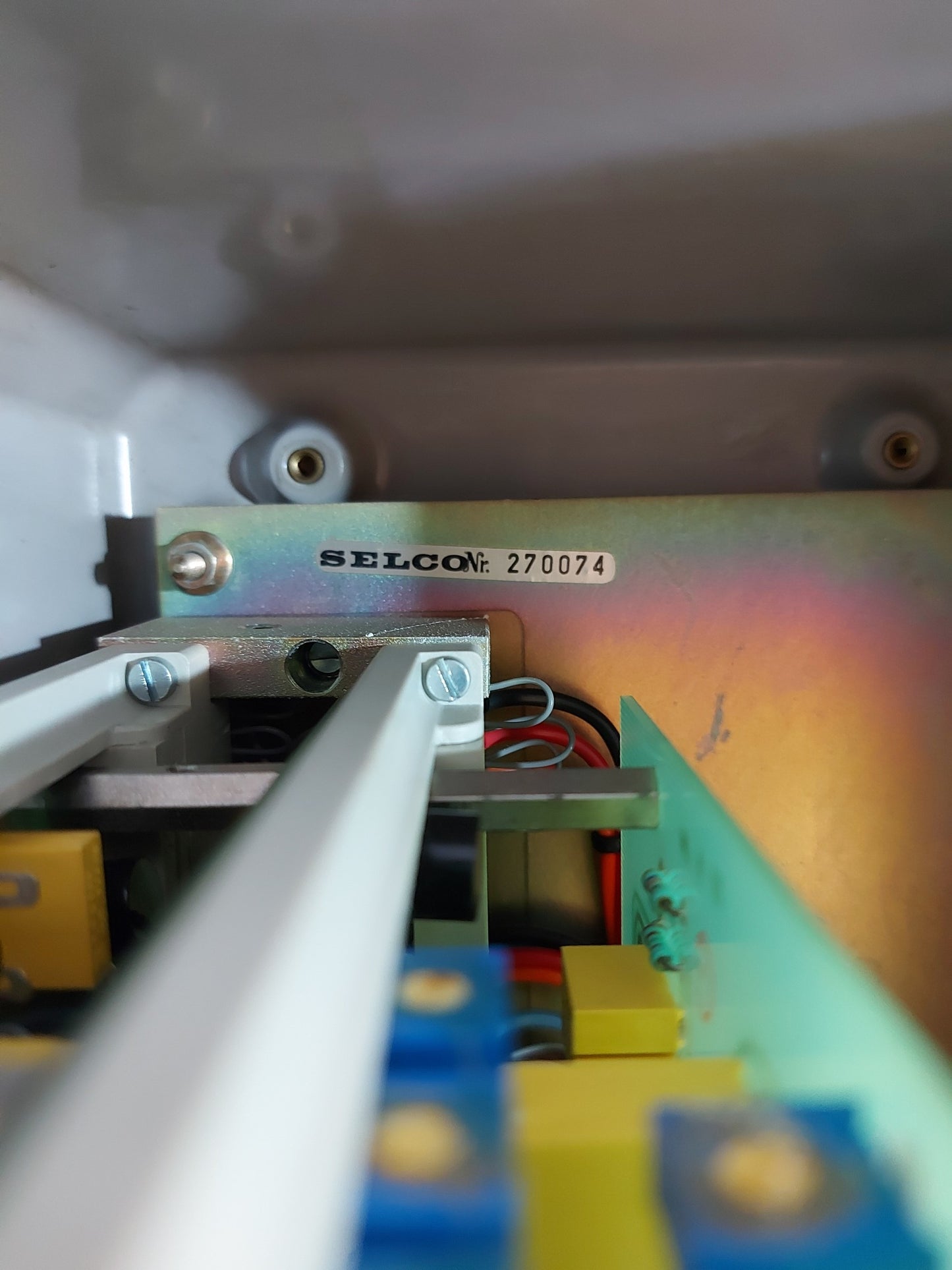 NESELCO 601 E 2000 BUSBAR MONITOR TERMINAL BLOCK