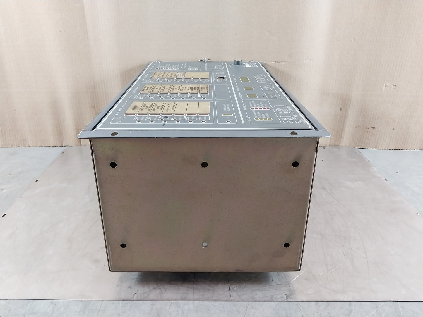 NORCONTROL AUTOMATION SSU 8810 SAFETY SYSTEM UNIT HA222179B INPUT-110/220VAC