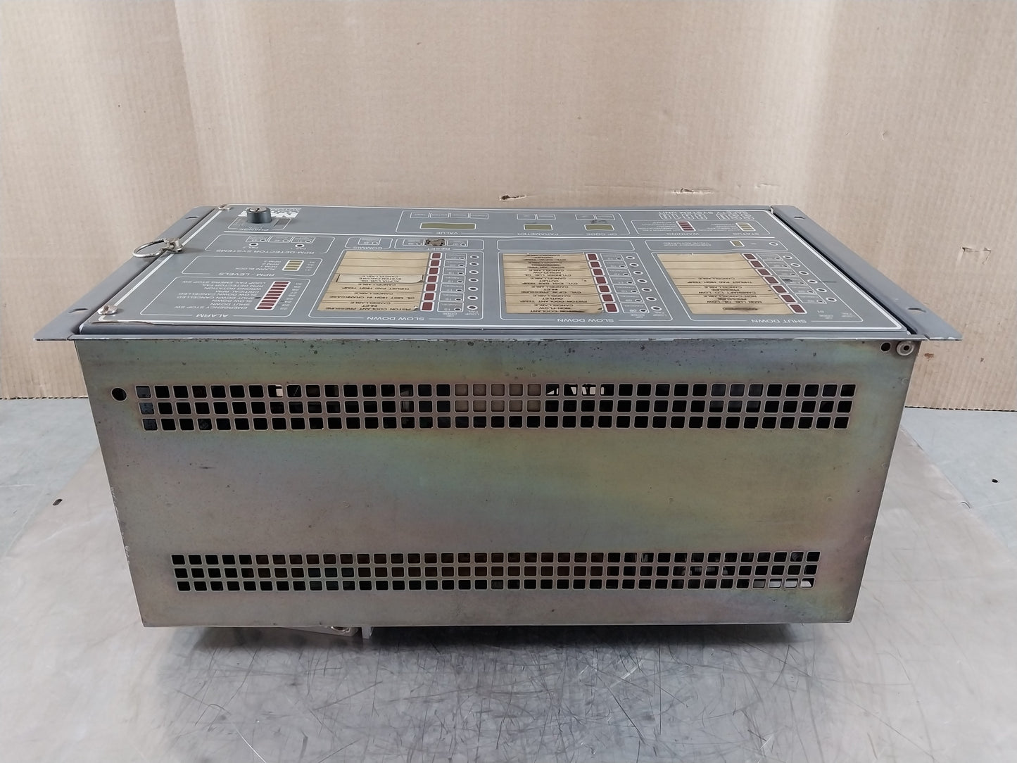 NORCONTROL AUTOMATION SSU 8810 SAFETY SYSTEM UNIT HA222179B INPUT-110/220VAC