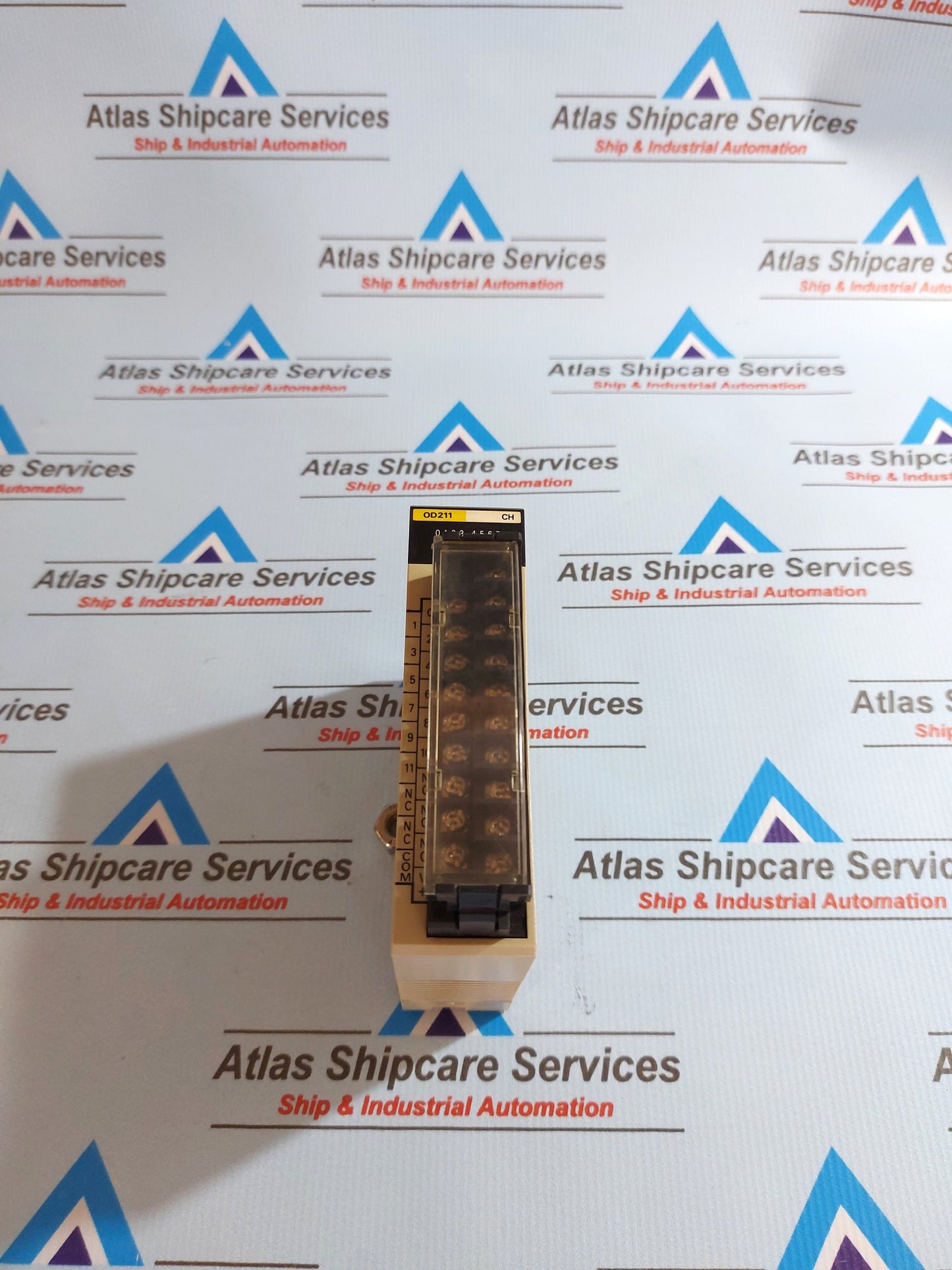 OMRON C200H-OD211 OUTPUT UNIT 24VDC 0.3A